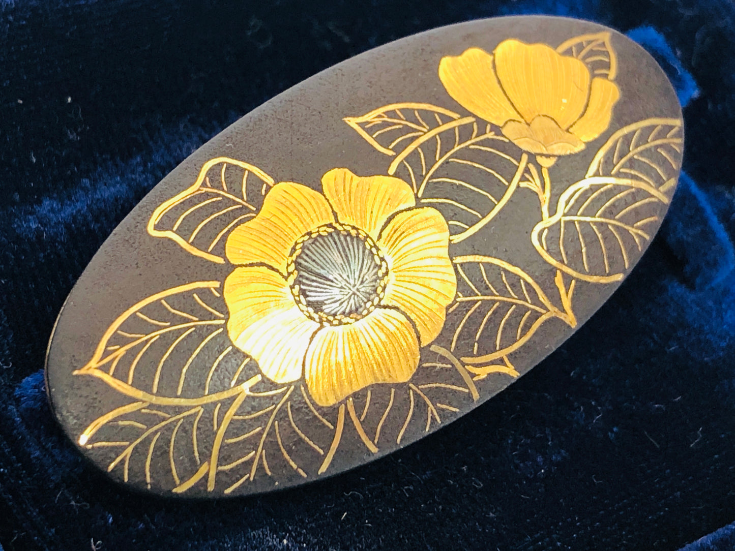 Y4081 OBIDOME Sash Clip Iron Gold inlay flower box Japan Kimono vintage antique