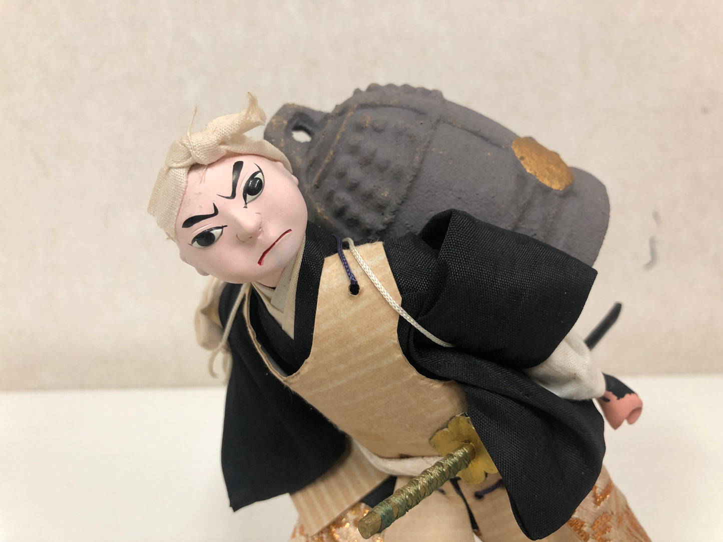 Y4094 NINGYO Man carrying bell doll Japan vintage figure antique interior decor