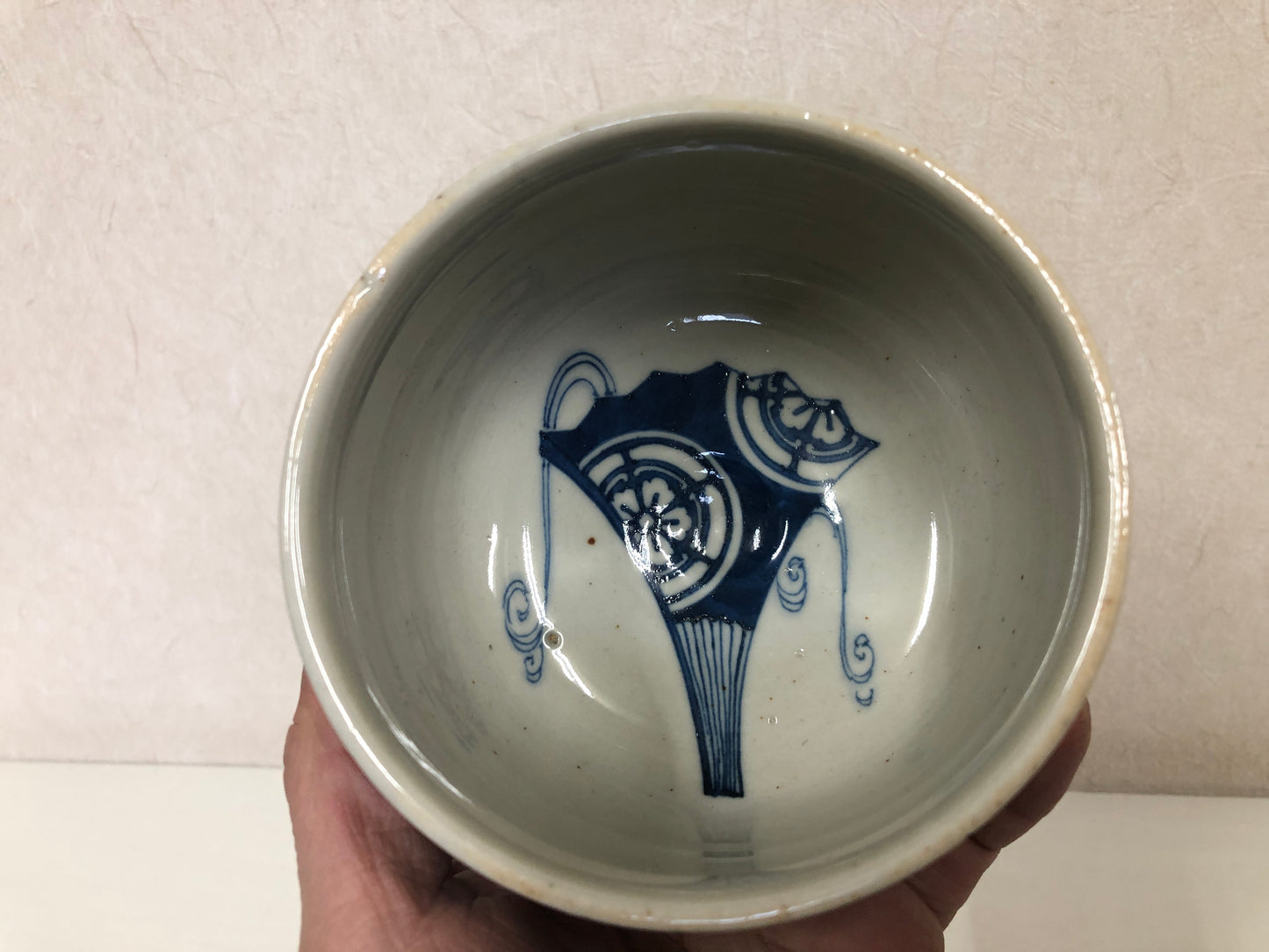 Y4112 CHAWAN Seto-ware underglaze blue signed Japan antique tea ceremony bowl