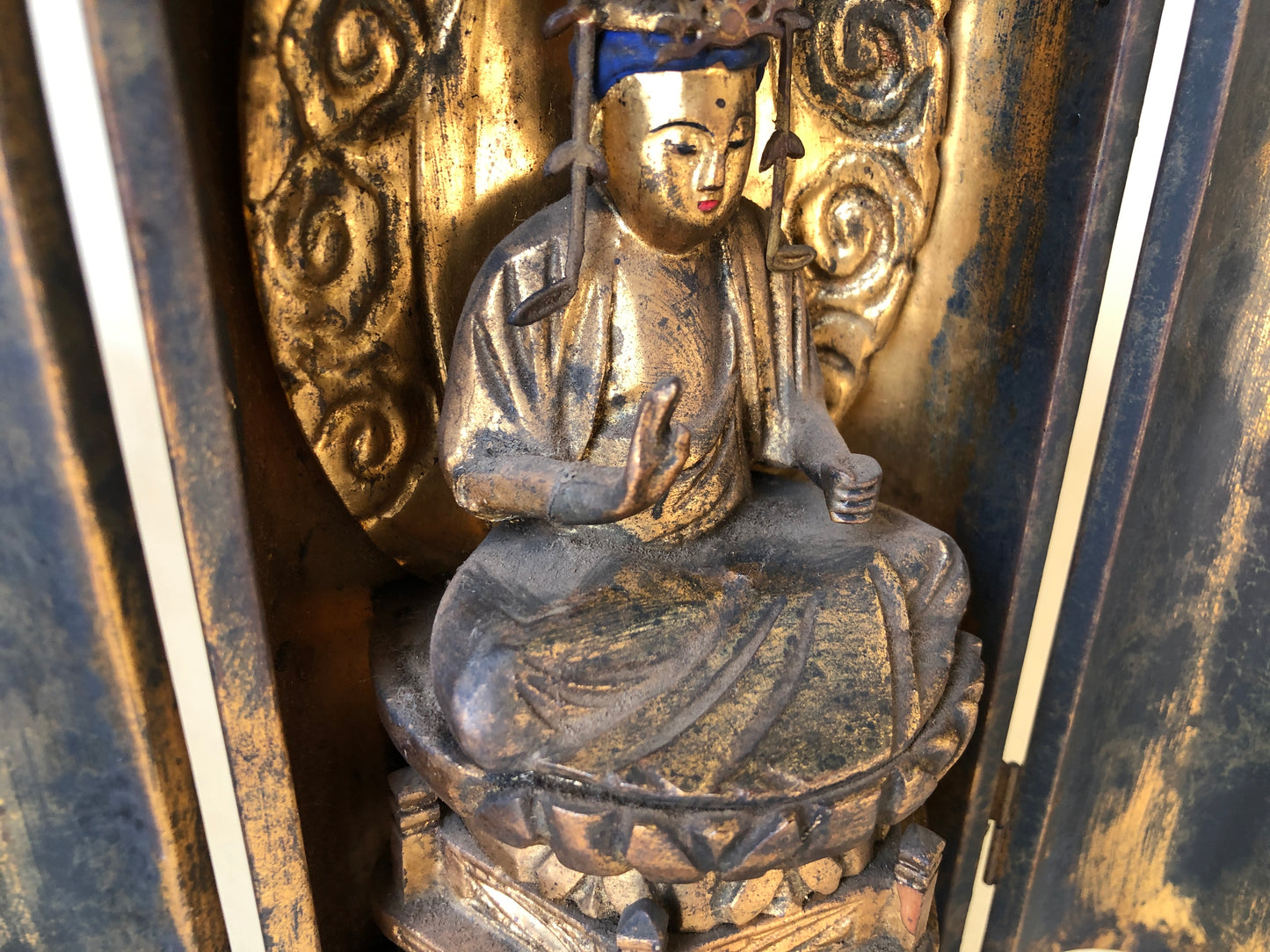 Y4210 STATUE Buddha sitting figure figurine shrine Japan antique vintage