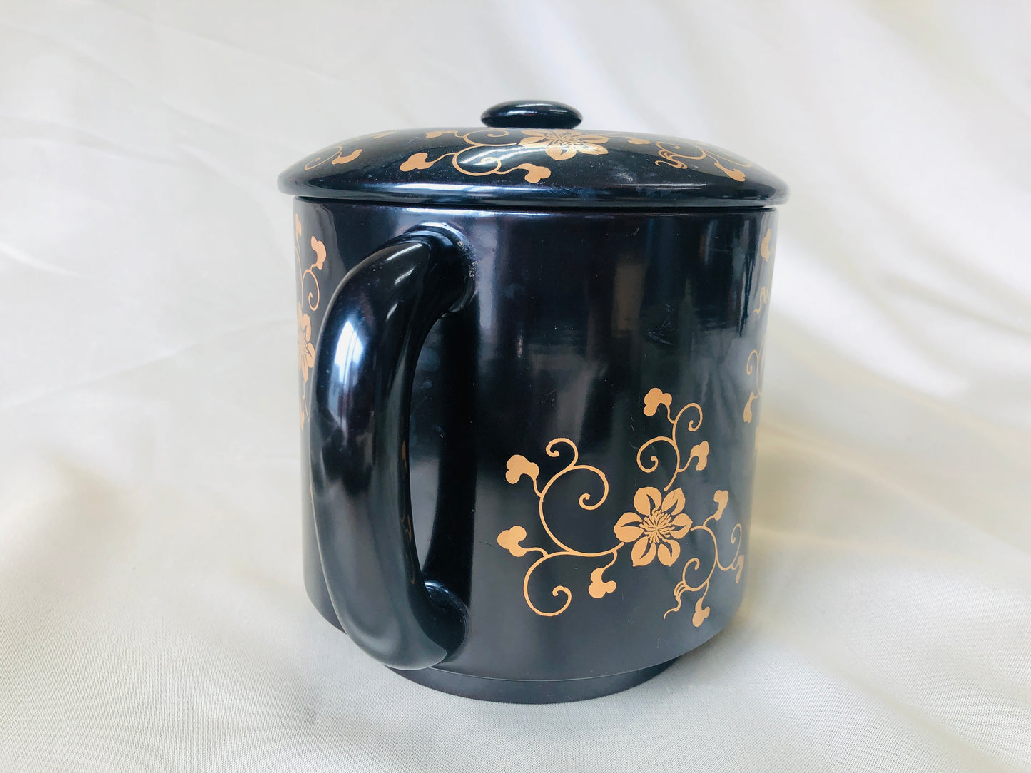 Y4246 TEA POT Makie flower arabesque black teapot Japan antique vintage table