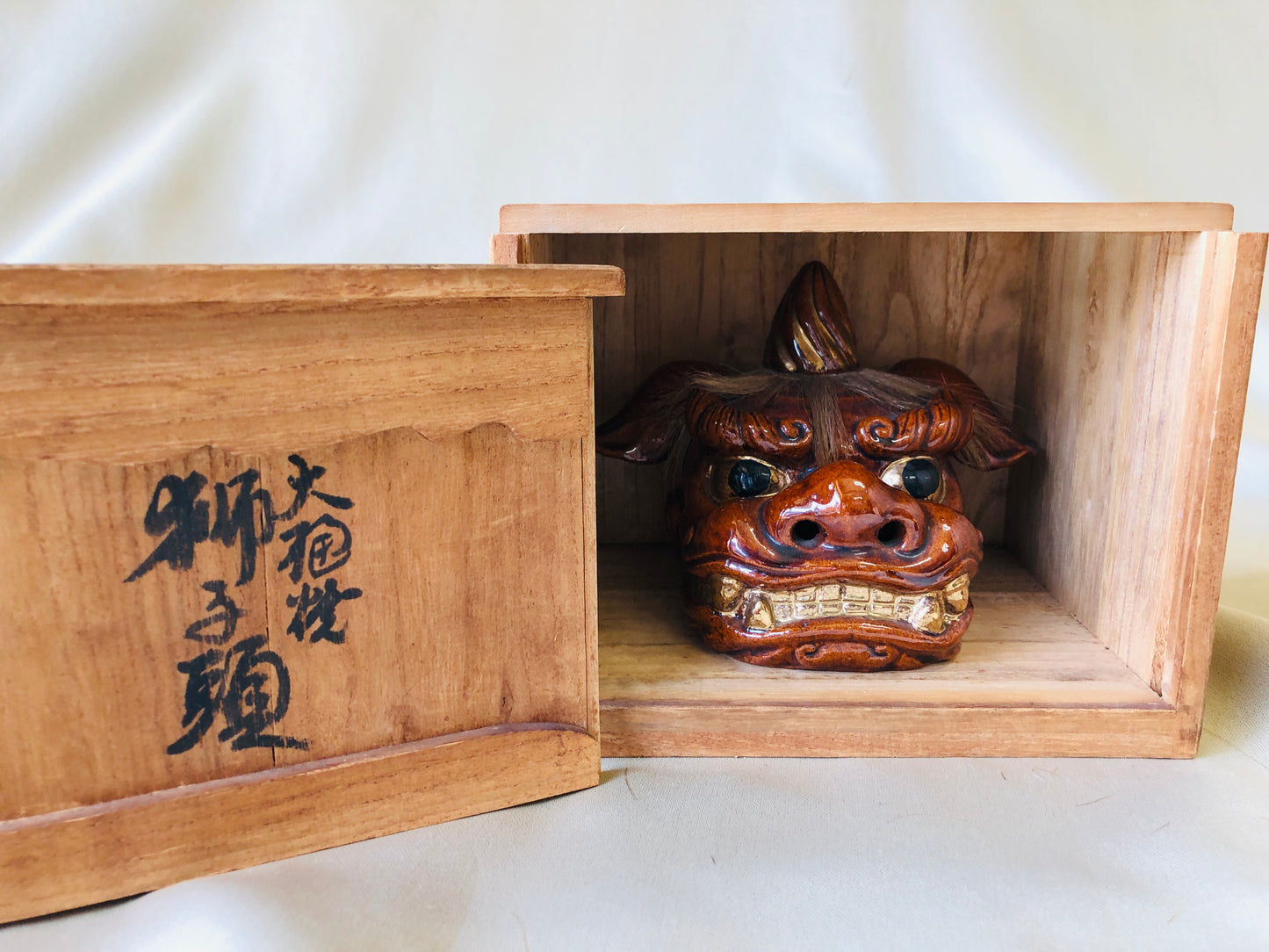 Y4287 OKIMONO Oohi-ware Lion figure signed box Japan antique vintage decor