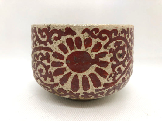 Y4460 CHAWAN Inuyama-ware red arabesque signed Japan antique tea ceremony bowl