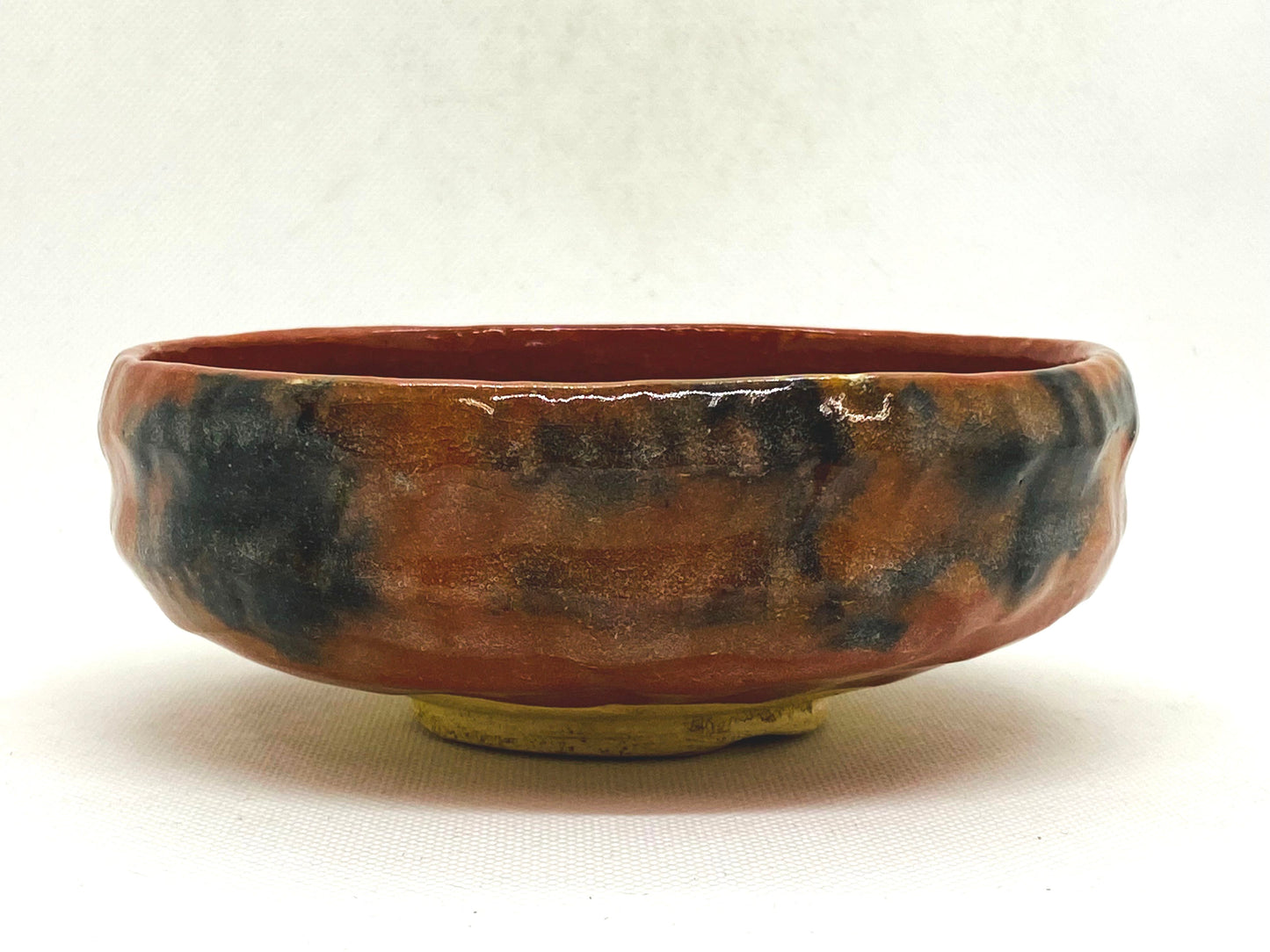 Y4572 CHAWAN Raku-ware red flat signed Japan antique tea ceremony pottery bowl