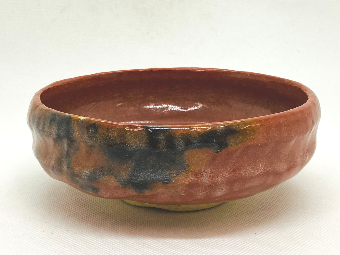 Y4572 CHAWAN Raku-ware red flat signed Japan antique tea ceremony pottery bowl