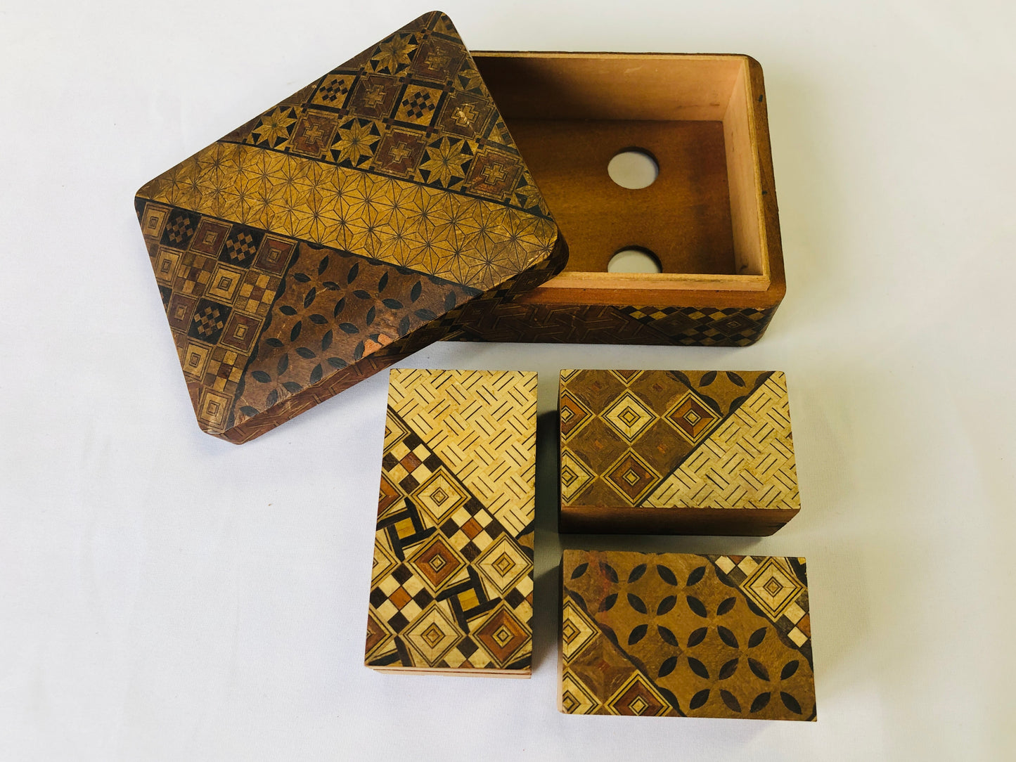 Y4614 BOX Hakone woodwork nesting case container Japan antique vintage storage