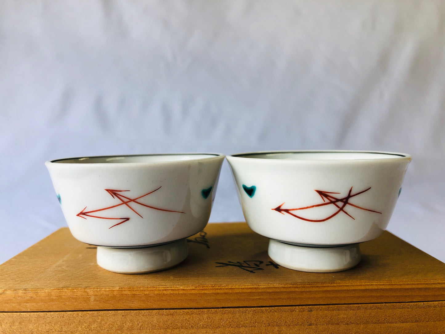 Y4647 CHAWAN Kutani-ware sake cup set of 2 signed box Japan antique tableware