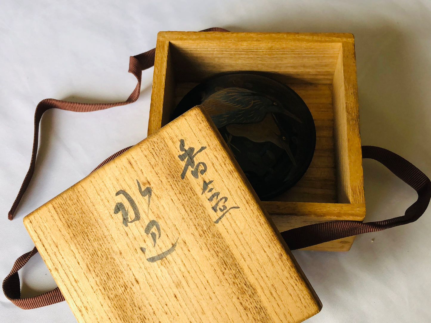 Y4687 BOX Makie signed Japan antique incense container fragrance aroma vintage