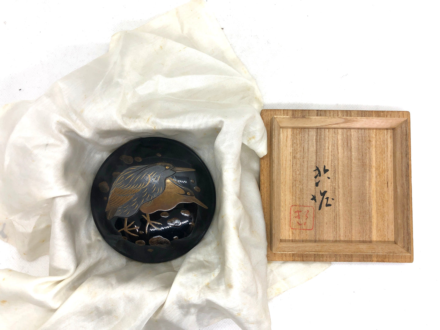 Y4687 BOX Makie signed Japan antique incense container fragrance aroma vintage