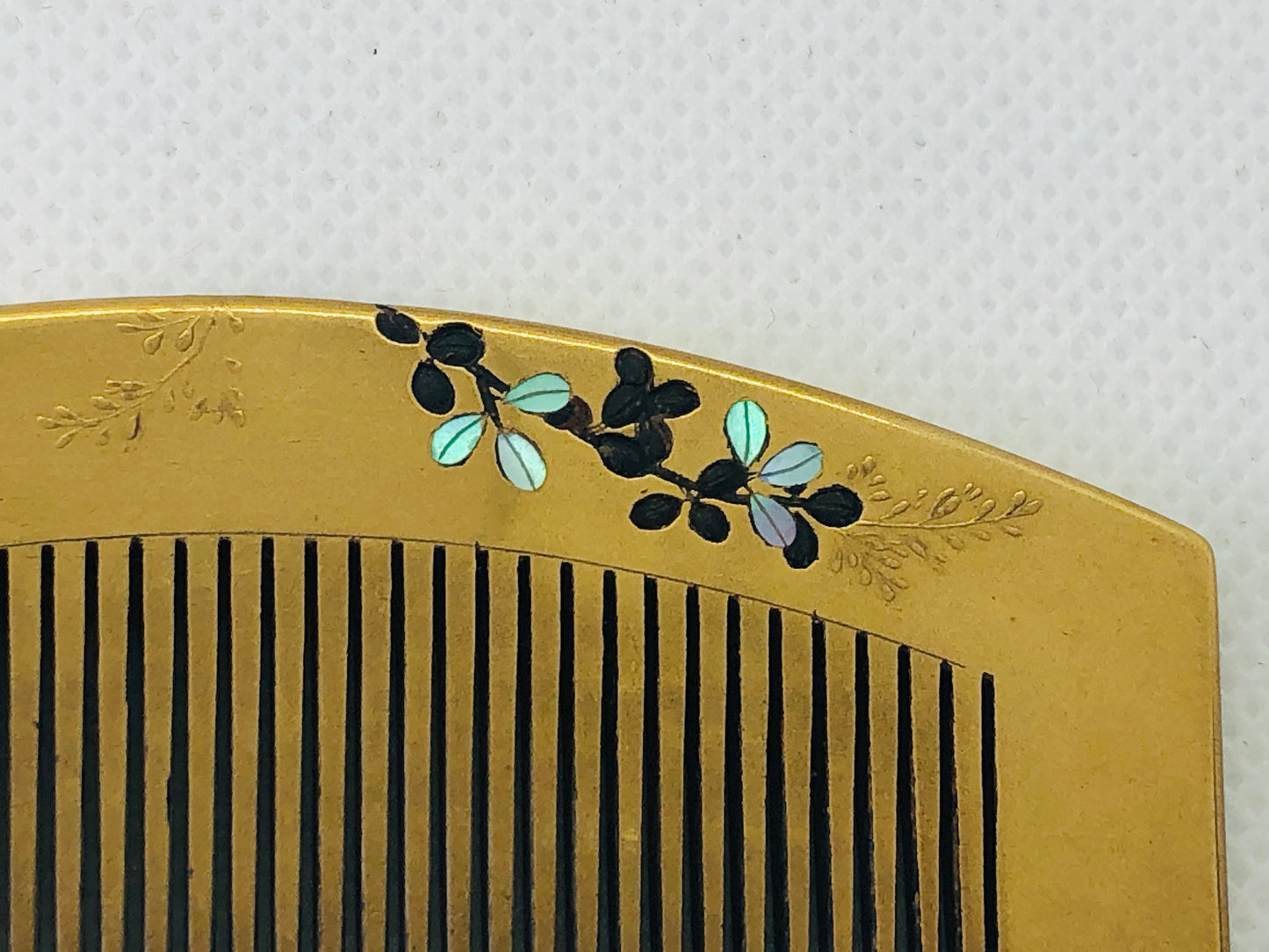 Y4787 KOUGAI  Hair dressing Comb Makie Raden signed flower pattern Japan kimono