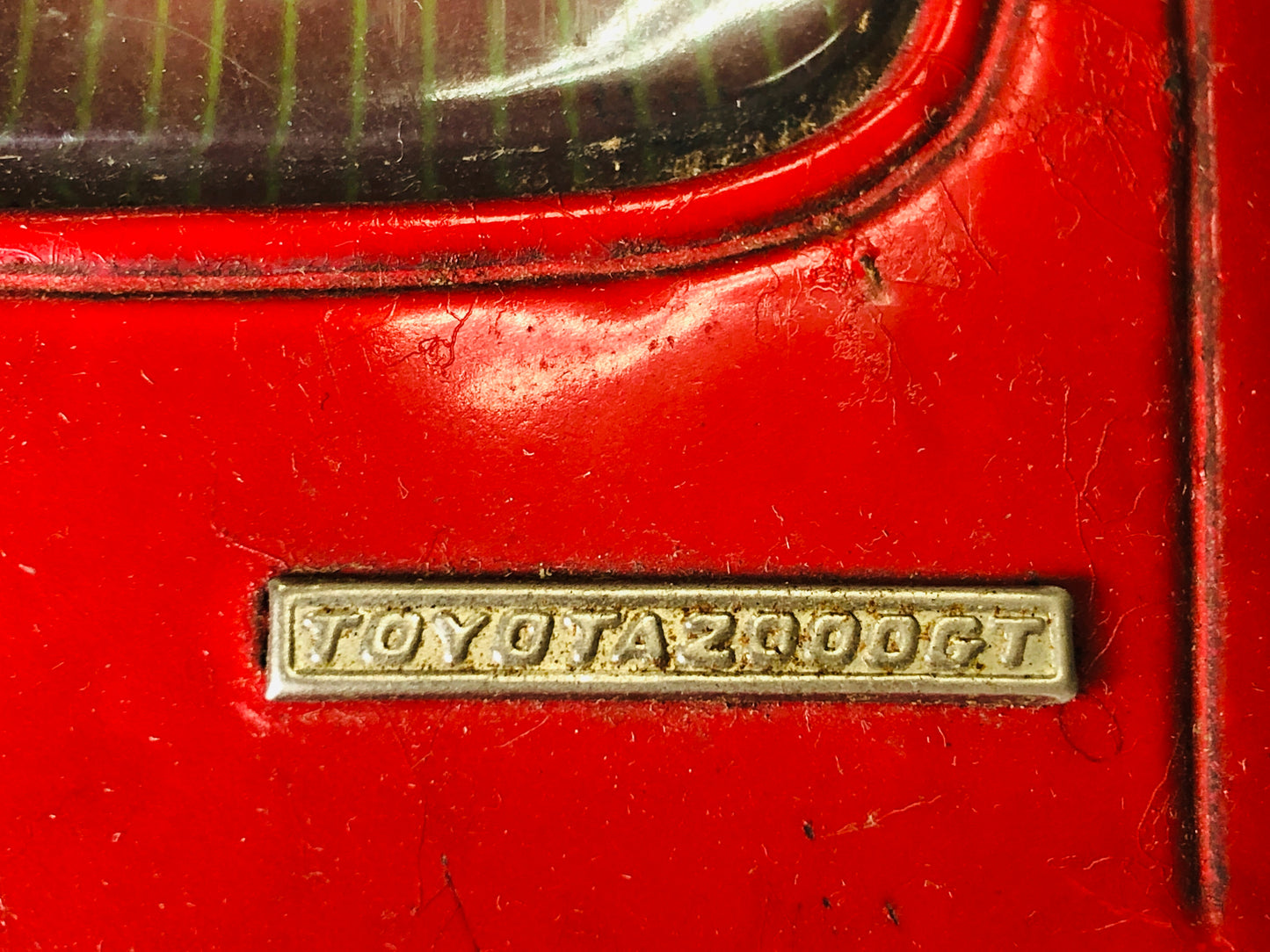 Y4934 TIN TOY Toyota 2000GT sports car Ichiko box Japan antique vintage vehicle