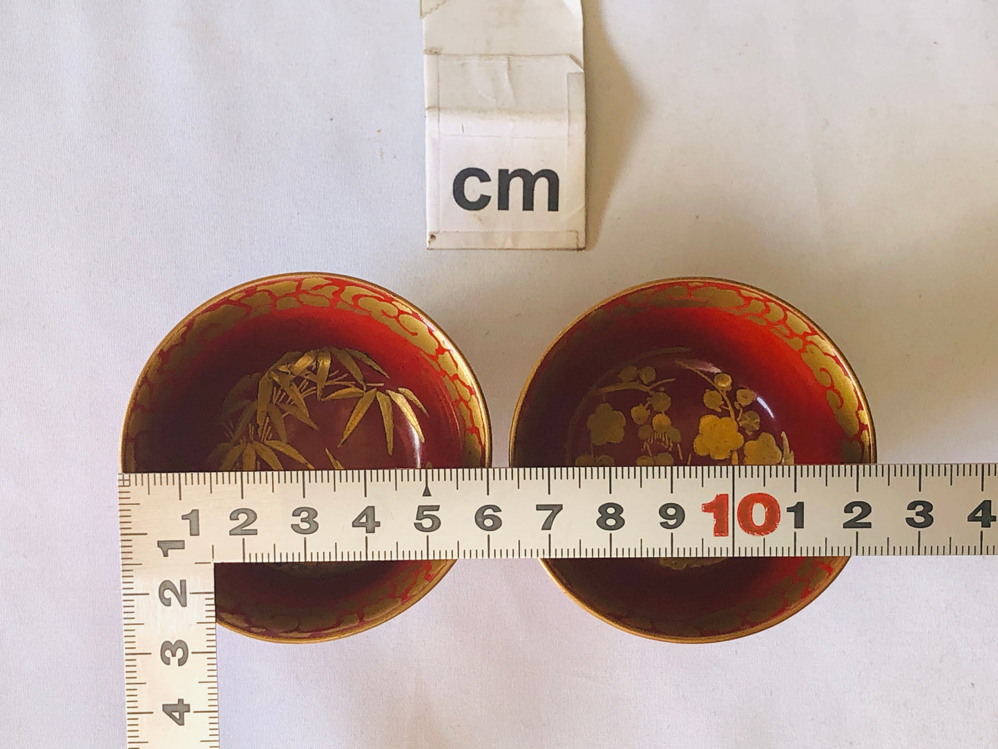 Y4957 CHAWAN sake cup set of 2 box vermillion gold makie lacquer Japan antique