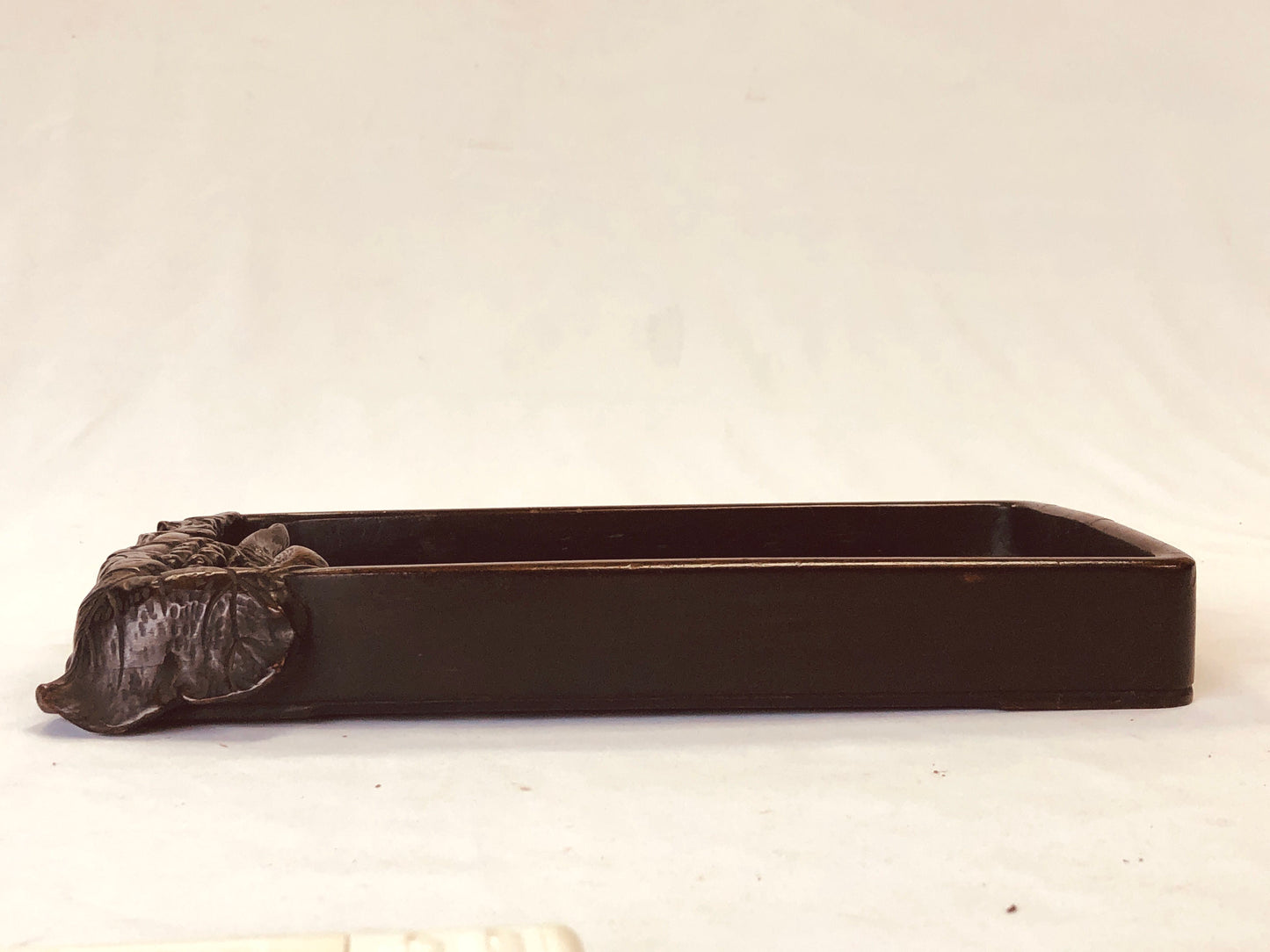 Y4969 TRAY wood carving OBON OZEN tree nut mouse Japan antique vintage tableware