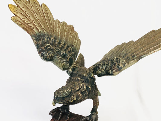 Y5066 OKIMONO metal Hawk Falcon figure figurine Japan antique interior decor