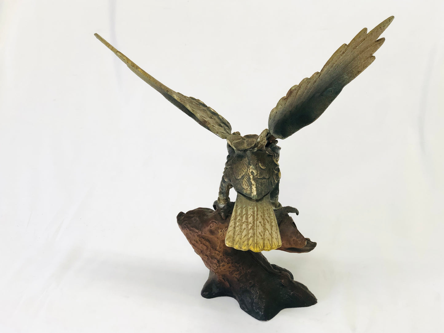 Y5066 OKIMONO metal Hawk Falcon figure figurine Japan antique interior decor