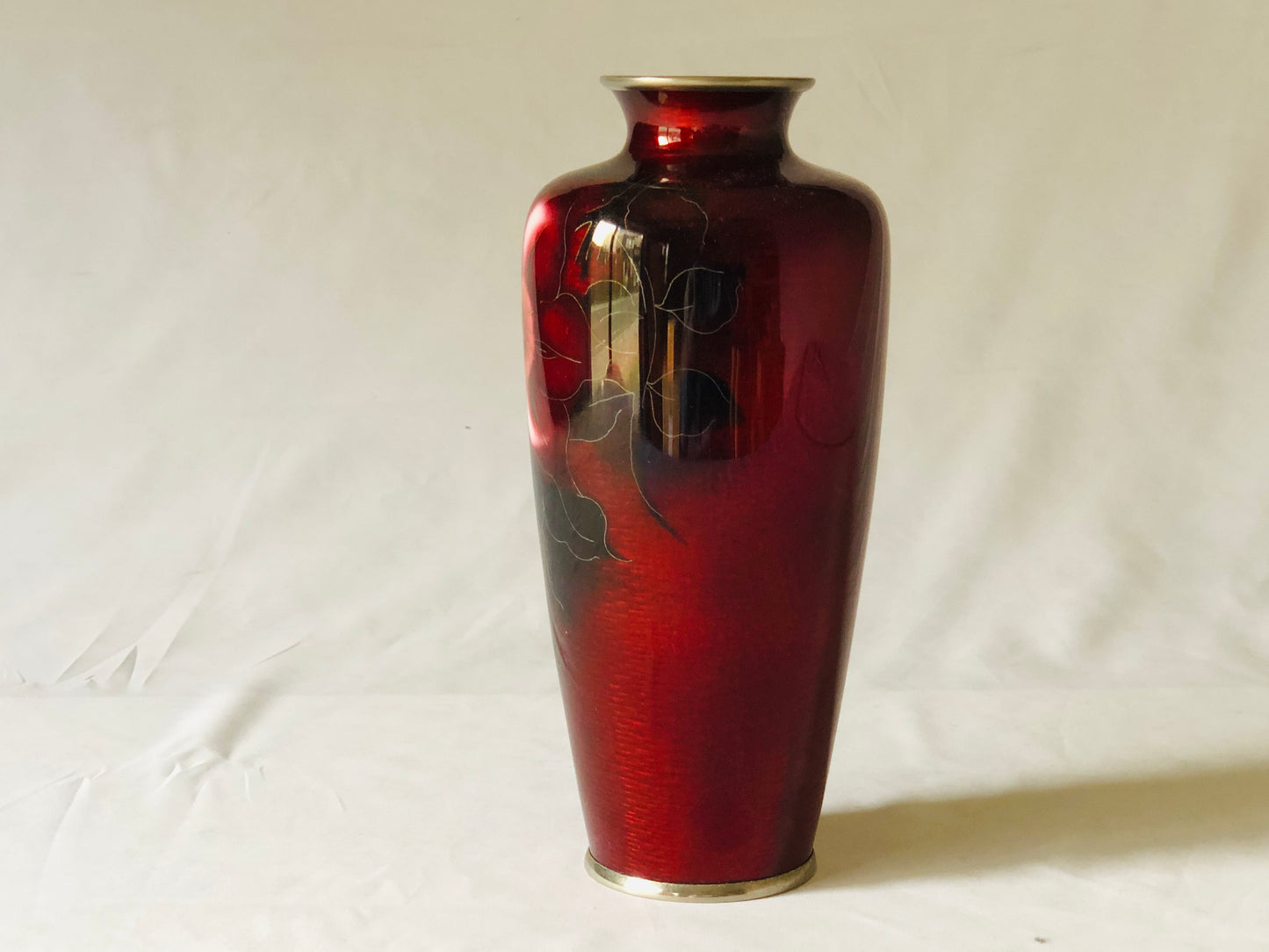 Y5117 FLOWER VASE Ando Cloisonne red flower signed Japan ikebana antique decor