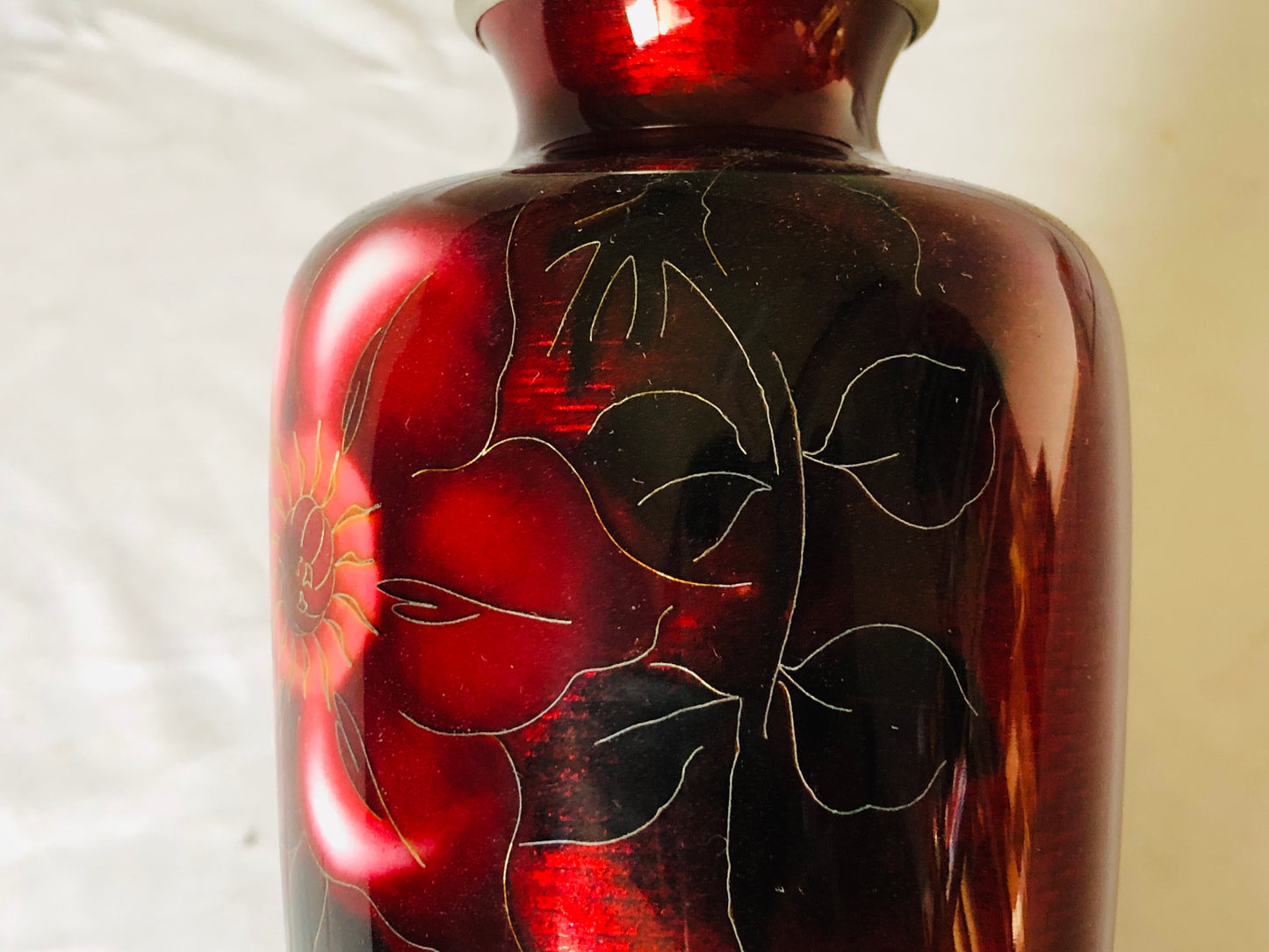 Y5117 FLOWER VASE Ando Cloisonne red flower signed Japan ikebana antique decor