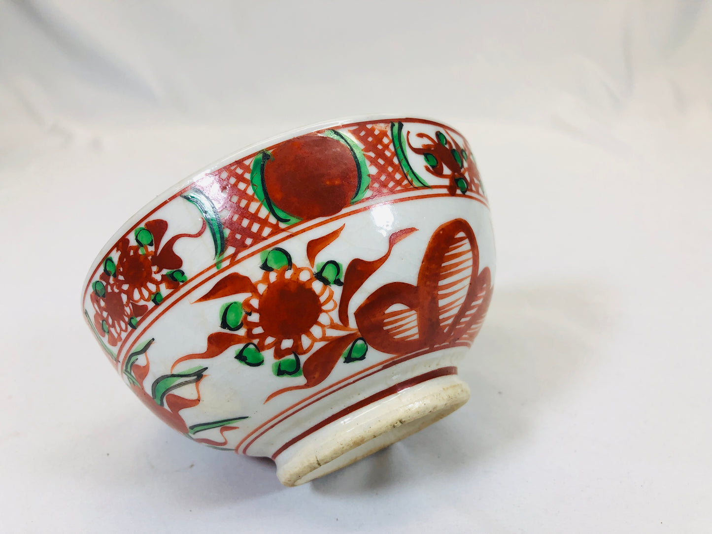 Y5211 CHAWAN Inuyama-ware red picture signed Japan antique tea ceremony pottery