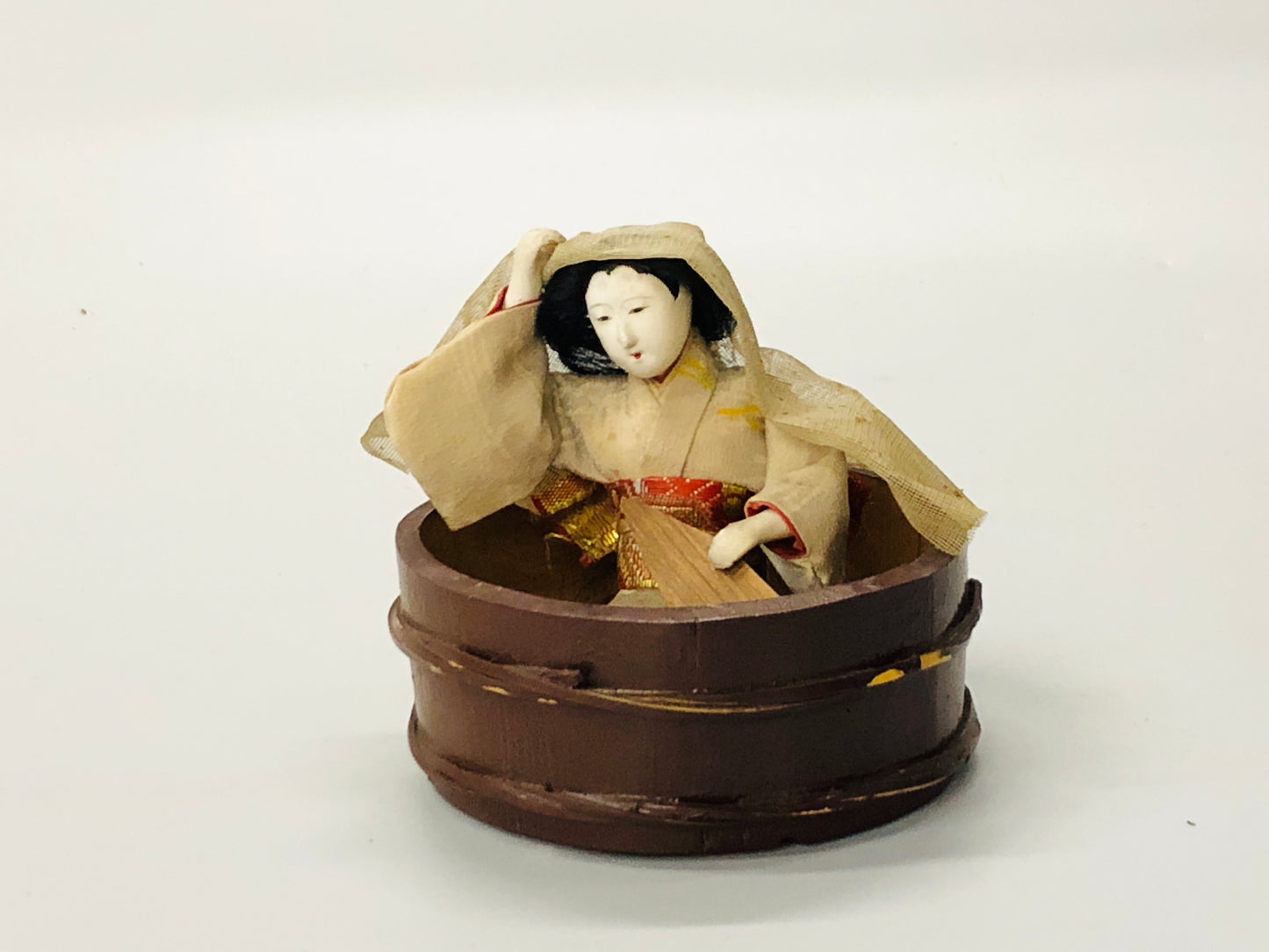 Y5280 NINGYO Japanese doll kimono beauty figure figurine Japan vintage antique