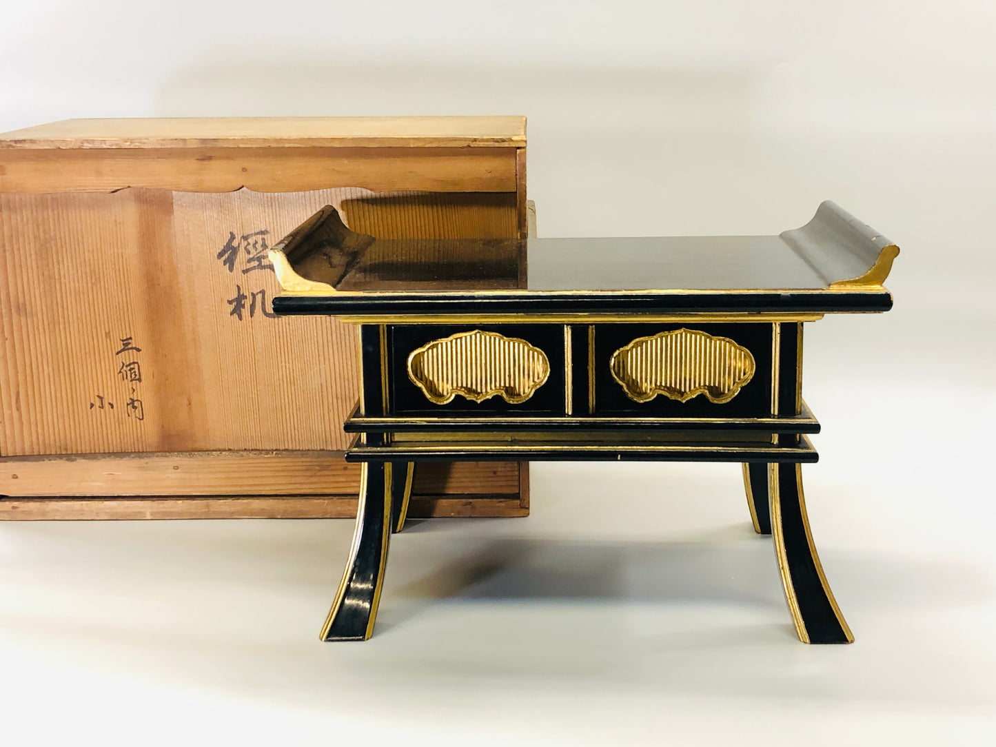Y5324 Buddhist Altar Equipment Sutra desk black lacquer Japan Buddhism antique