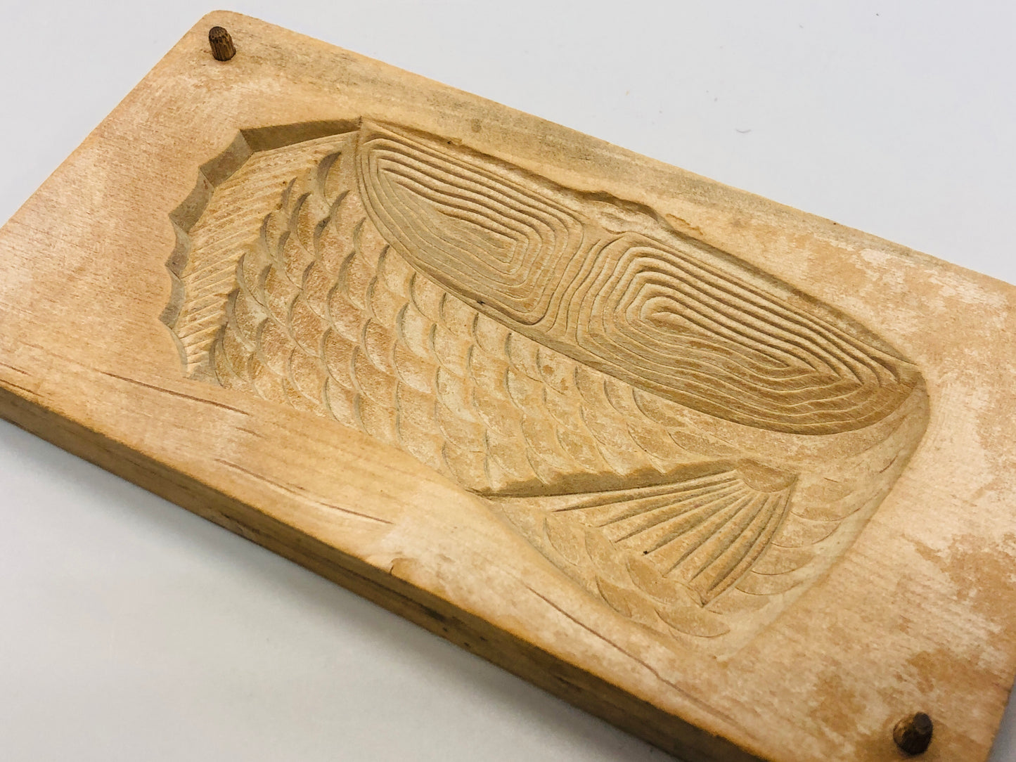 Y5343 KASHIGATA Cut fish wood carving Japan antique Wooden Pastry Mold wagashi