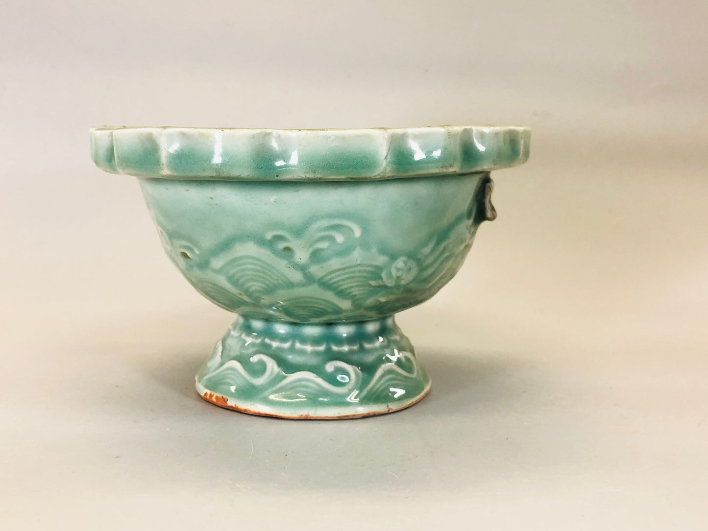 Y5410 CHAWAN Sanda celadon confectionery bowl qilin deformed Japan antique