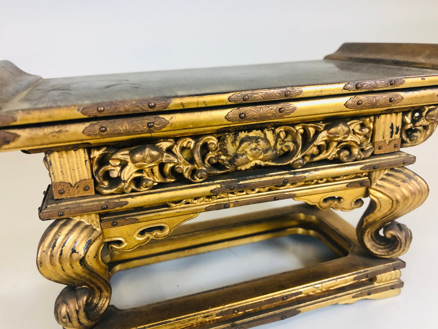 Y5448 Buddhist Altar Equipment Sutra desk pair gold color openwork Japan antique