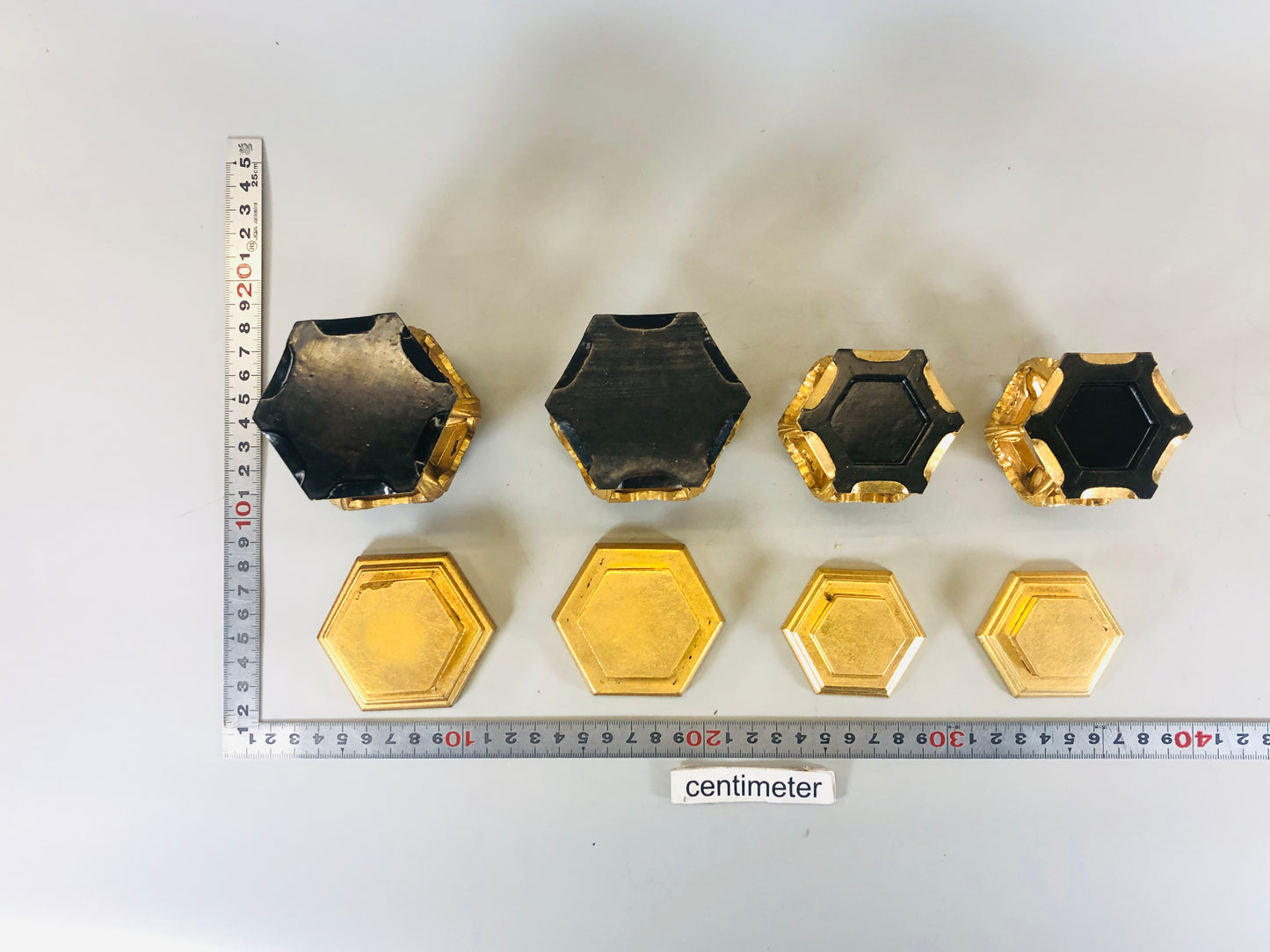 Y5452 Buddhist Altar Equipment Gold colored hexagonal small stand Japan antique
