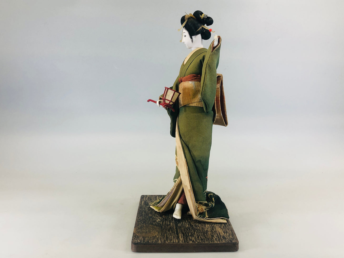 Y5470 NINGYO Kimono beauty doll figure figurine Japan vintage antique interior