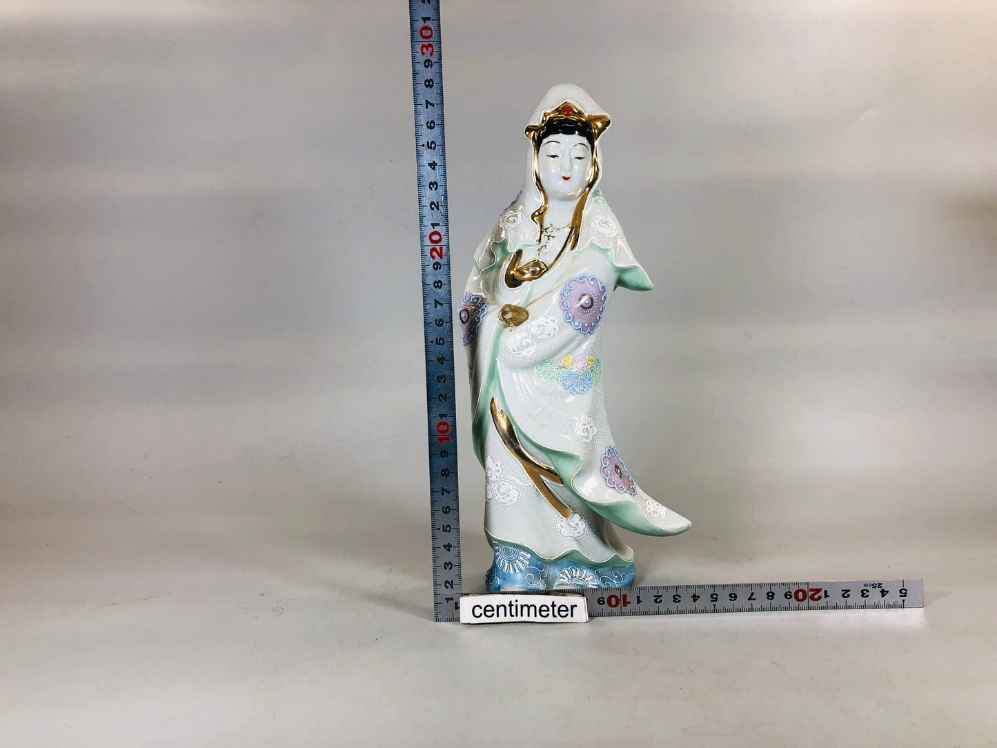 Y5610 STATUE Kutani-ware Kannon figure signed Japan antique interior figurine