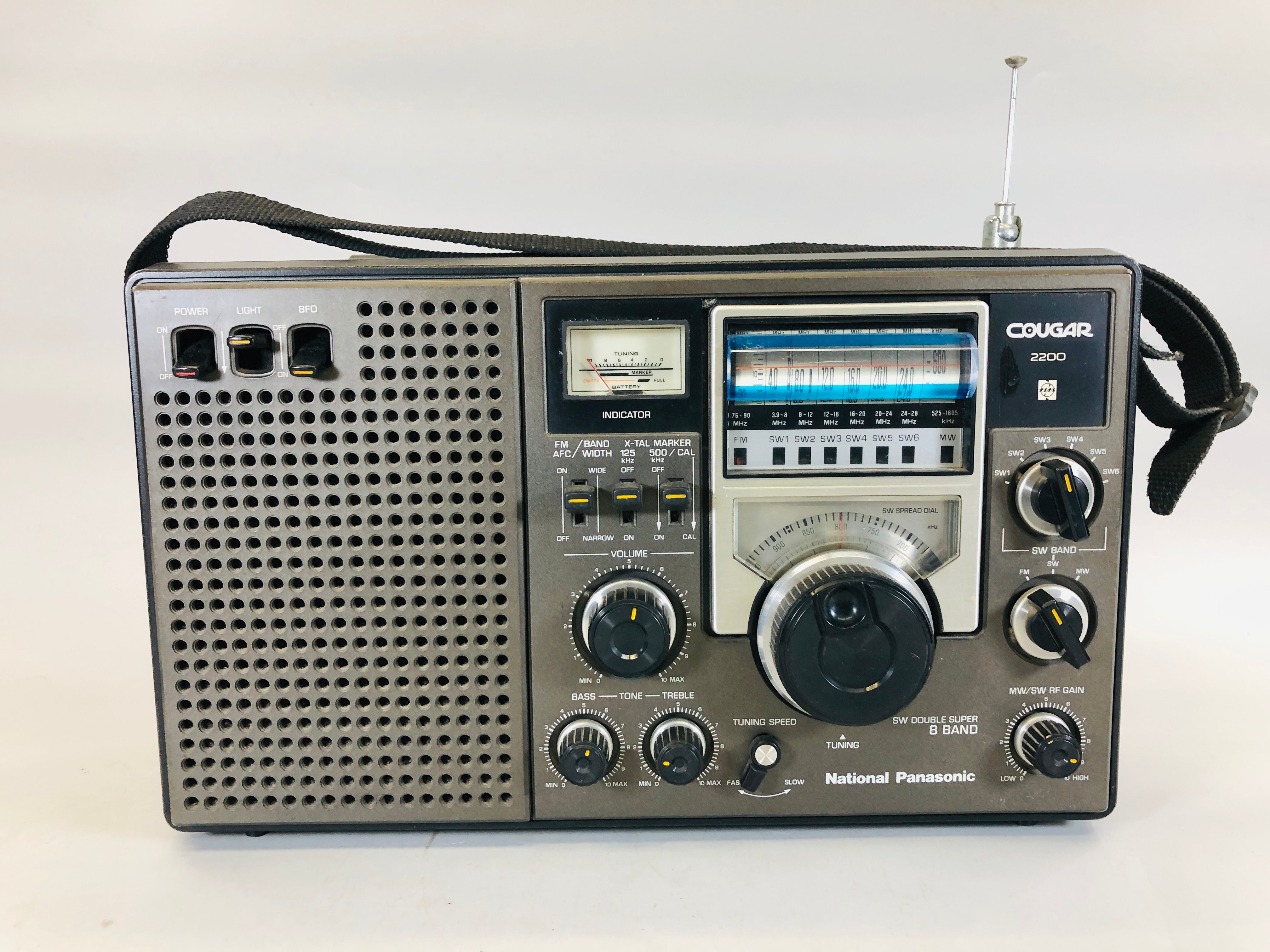 Y5625 RADIO National Cougar 2200 transistor portable Japanese