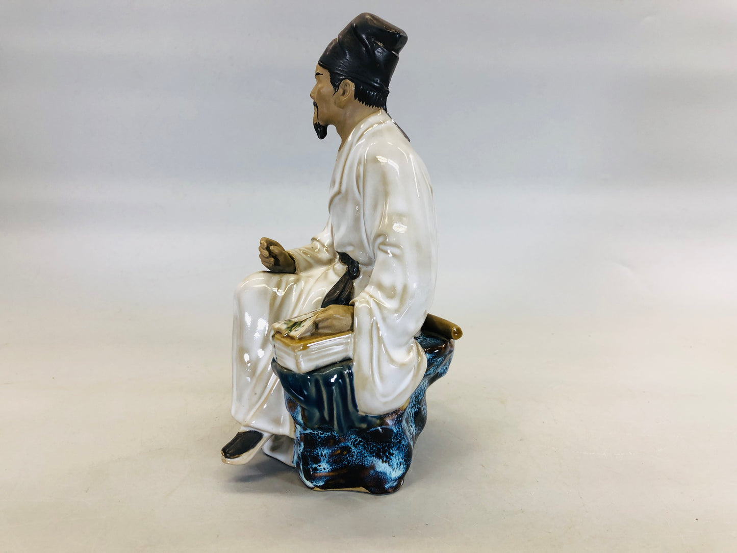 Y5644 STATUE Literati man figure figurine signed China antique interior pottery