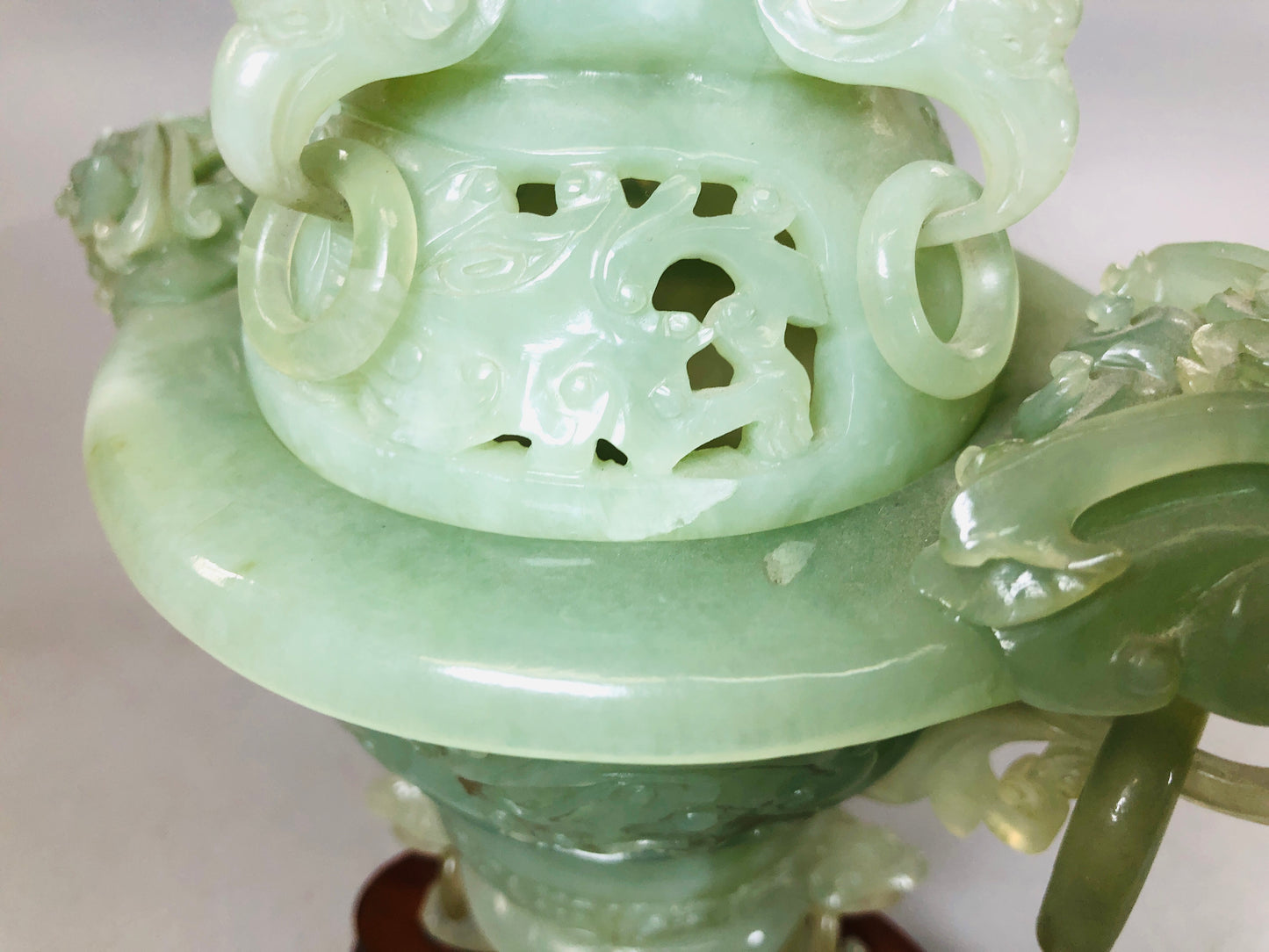 Y5744 KOURO Jade wooden stand Japan antique fragrance aroma incense burner