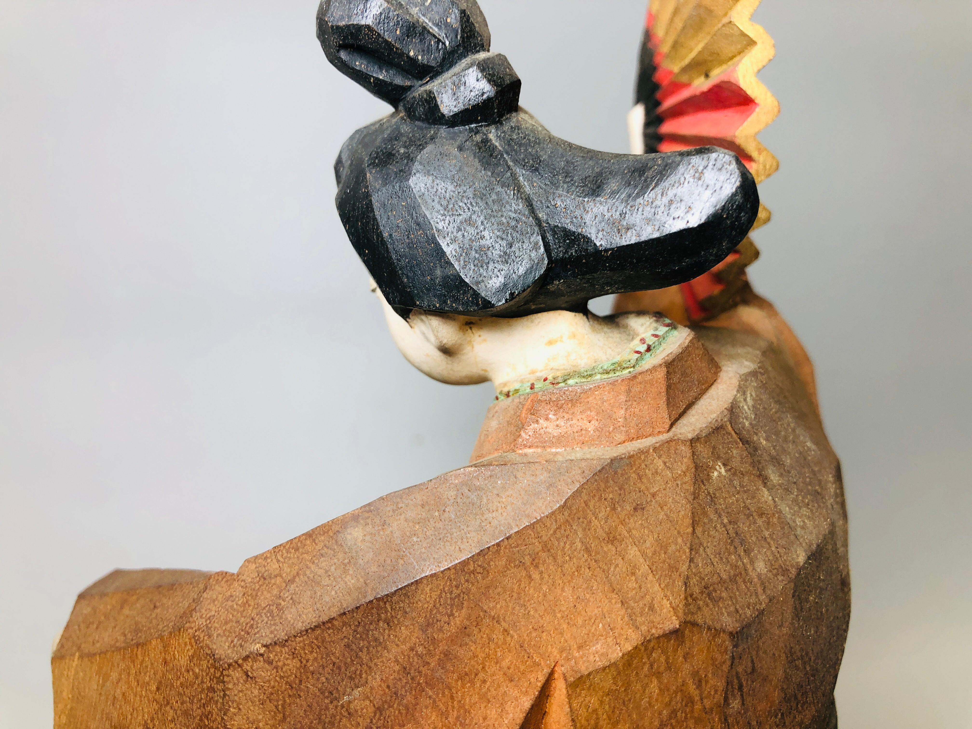 Y5885 STATUE wood carving colored dancing figure signed box