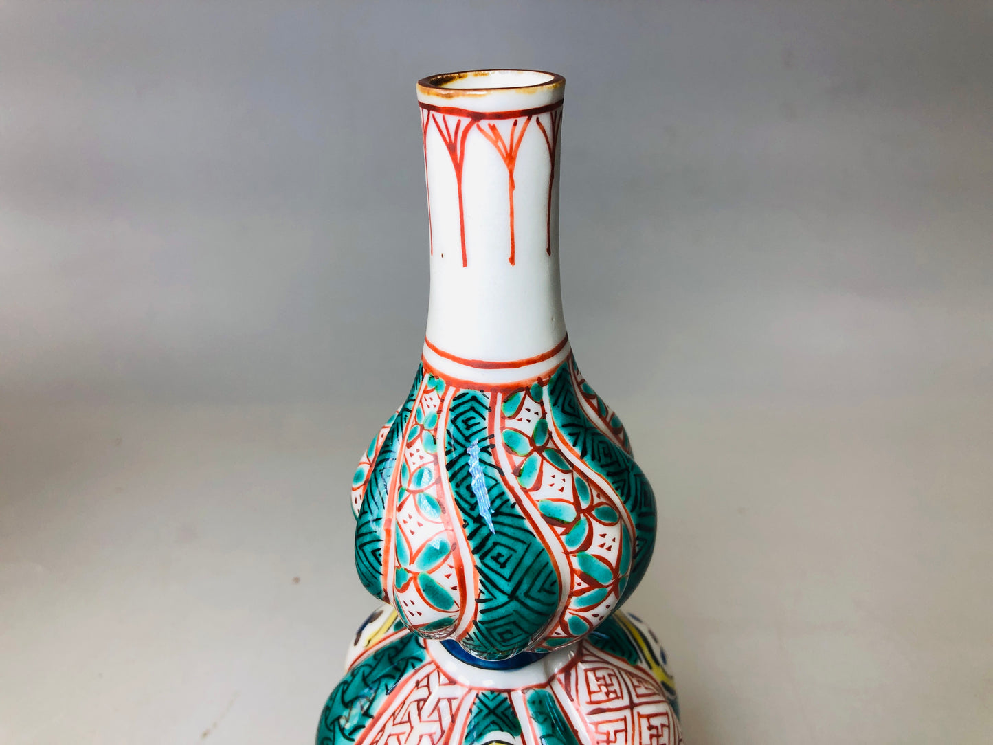 Y5906 CHOUSHI Kutani-ware tokkuri Sake bottle pair color picture Japan antique