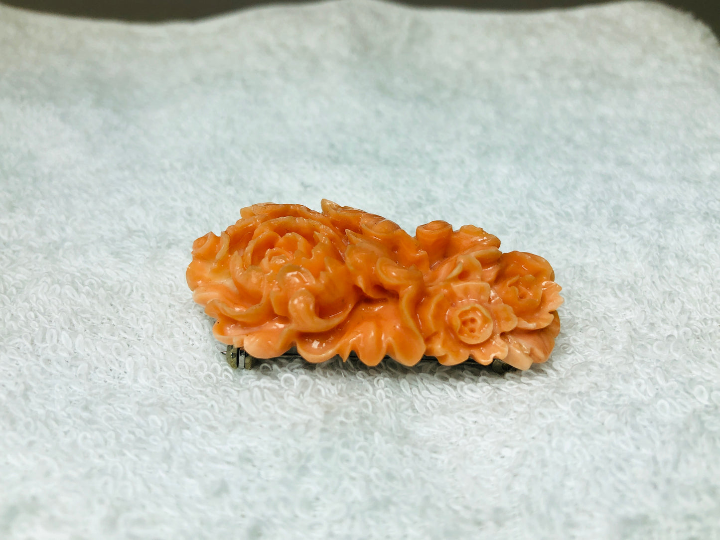 Y6004 OBIDOME Coral Sash clip flower Japan Kimono accessory antique brooch