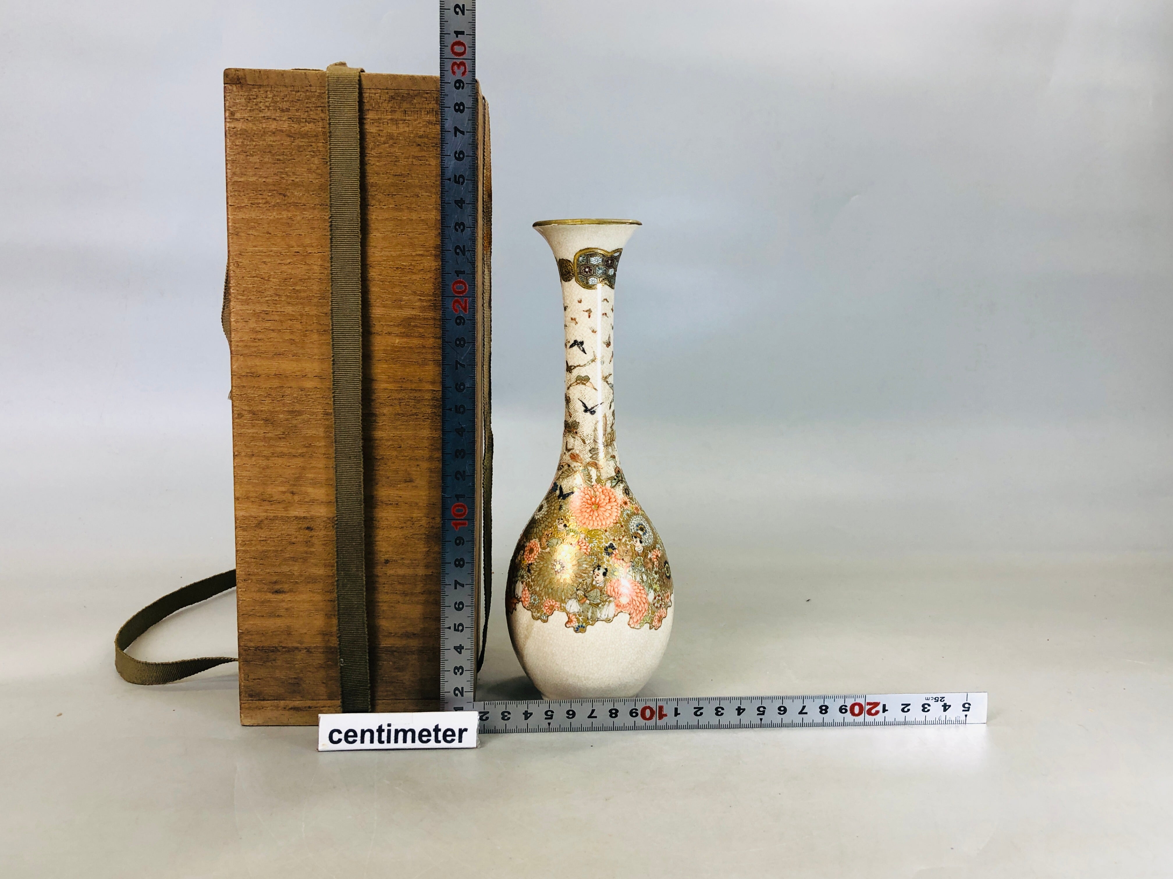 Y6067 [VIDEO] FLOWER VASE Satsuma-ware color picture box Japan