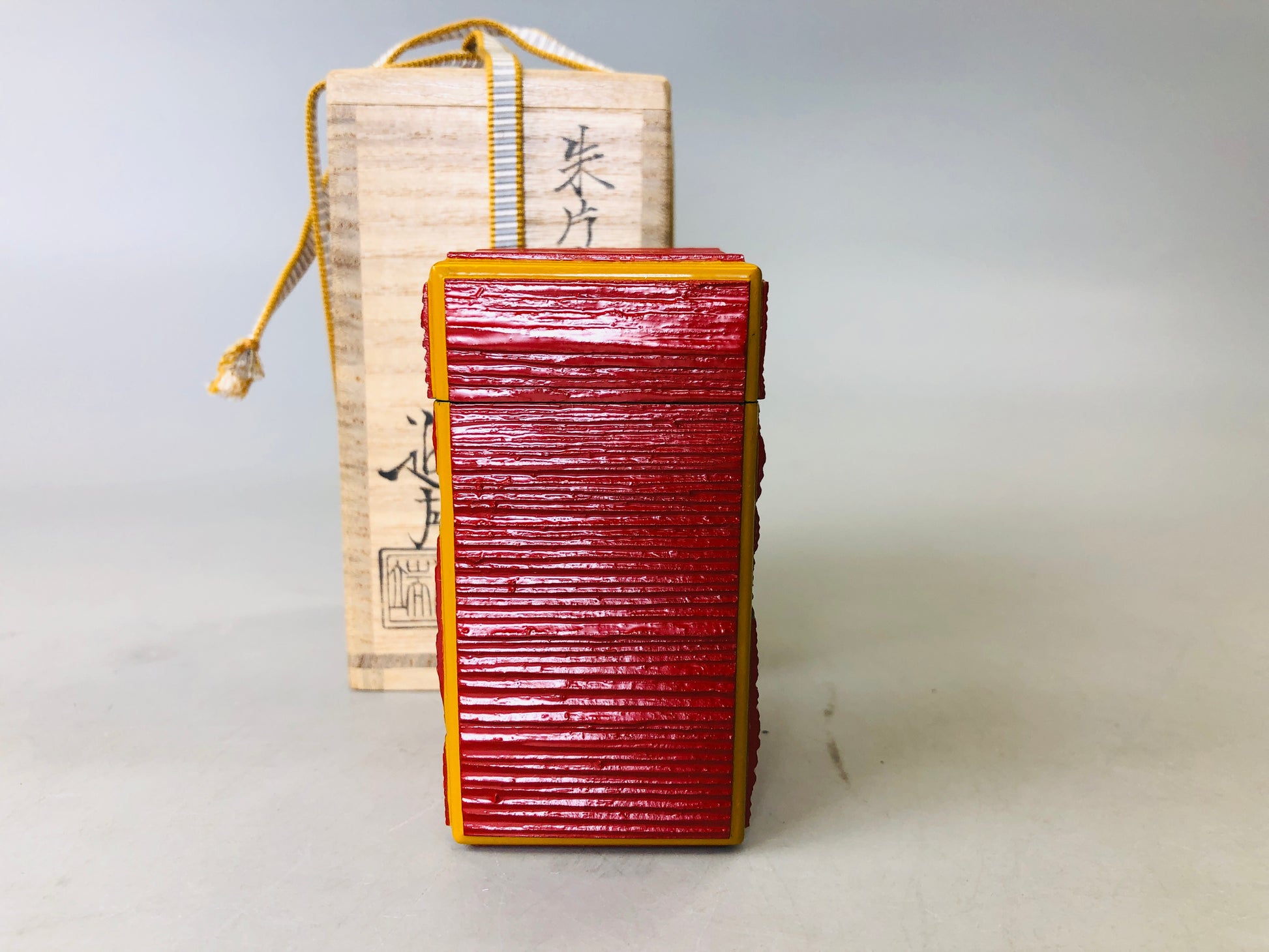 tobacco lacquer Solo Guitars Oxford Aerosol Nitrocellulose Brown Transparent : Arts, Crafts & Sewing shake and go ColorTone Aerosol Finishing Set with