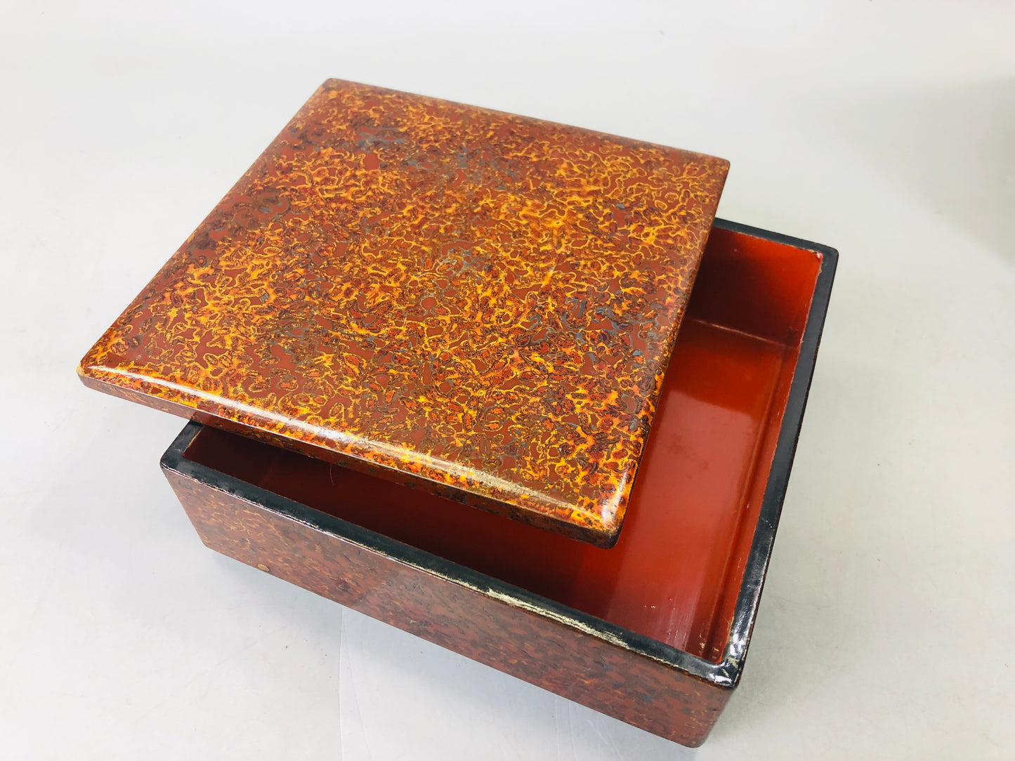 Y6176 [VIDEO] BOX Wakasa Negoro lacquer Lunch layered case Makie container Japan antique