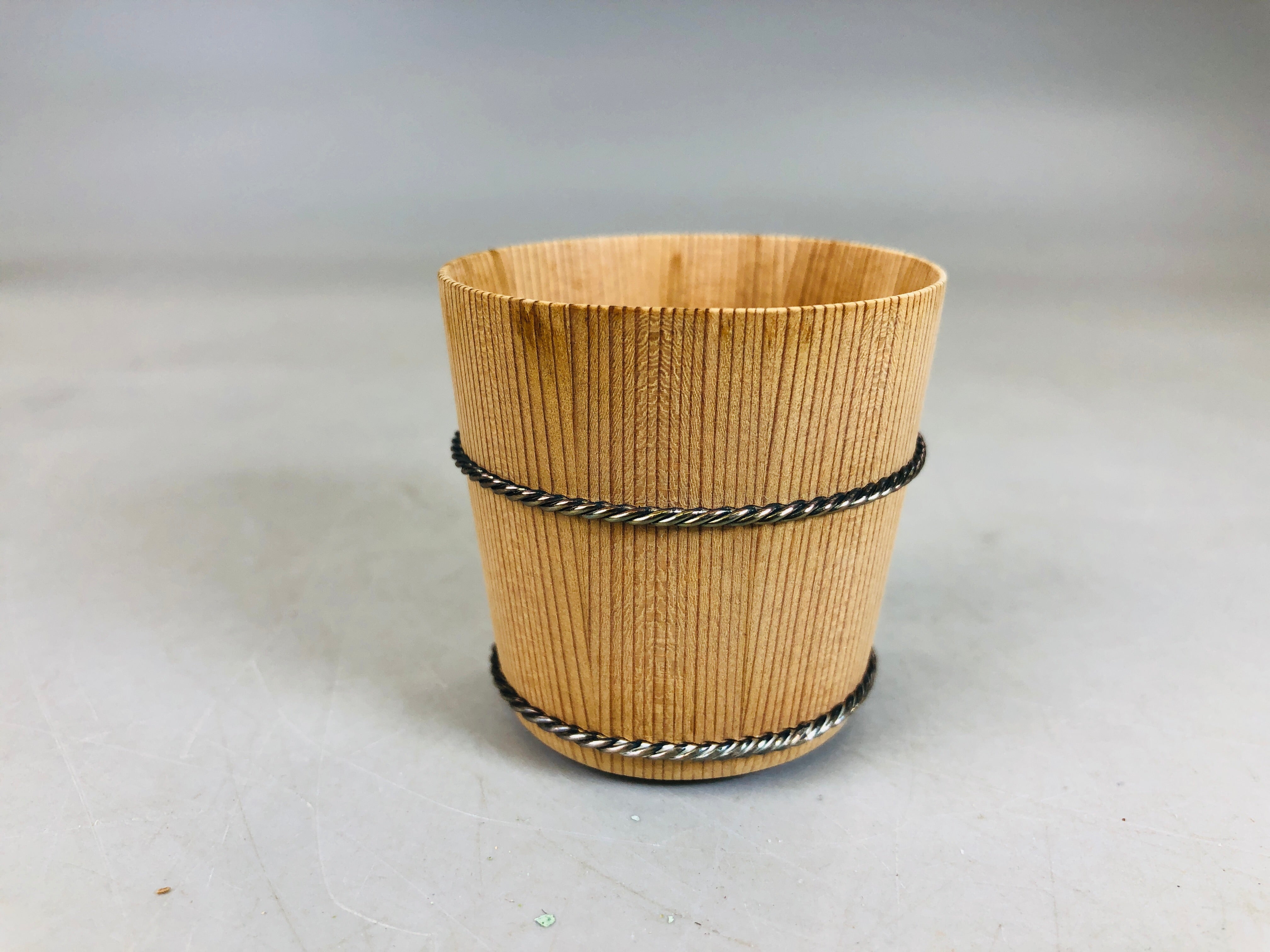 Y6186 [VIDEO] CHAWAN Large Sake cup Taru Gen signed box cedar
