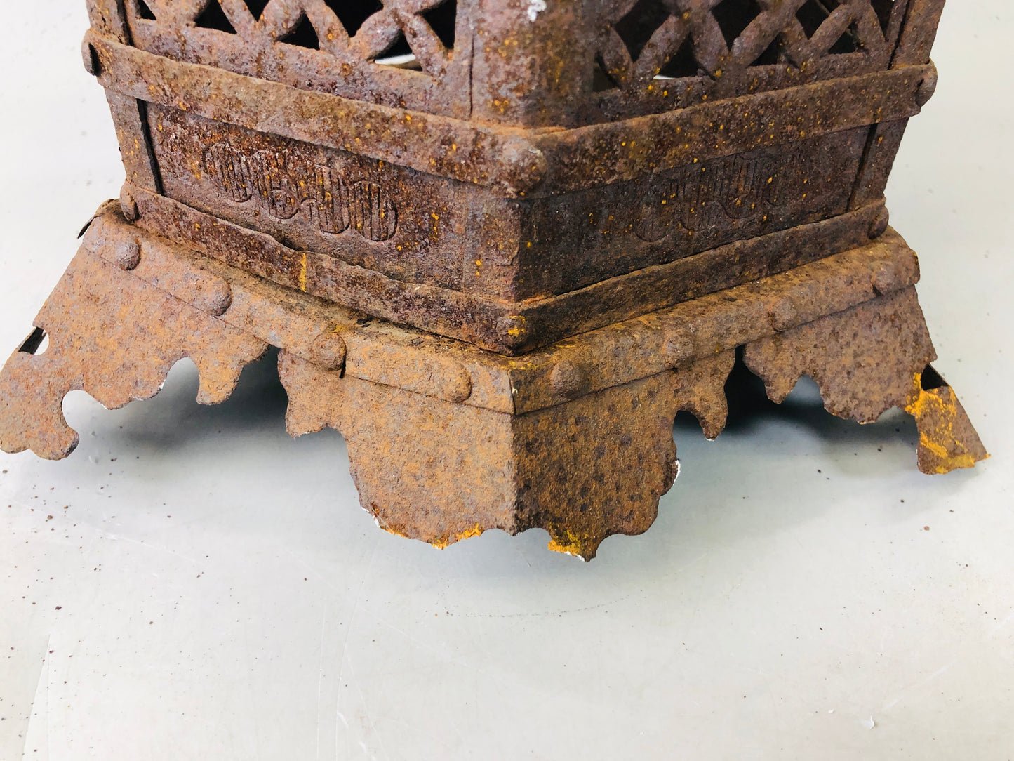 Y6191 [VIDEO] TOUROU Iron Lantern lamp cicada Japan antique vintage interior decor