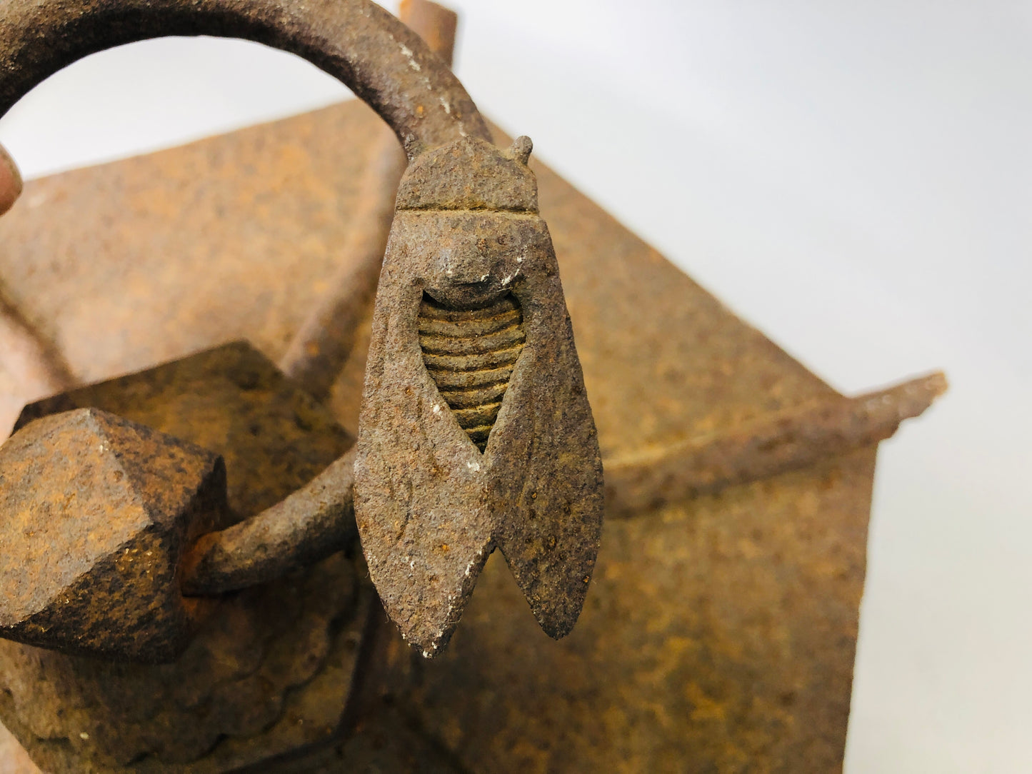Y6191 [VIDEO] TOUROU Iron Lantern lamp cicada Japan antique vintage interior decor