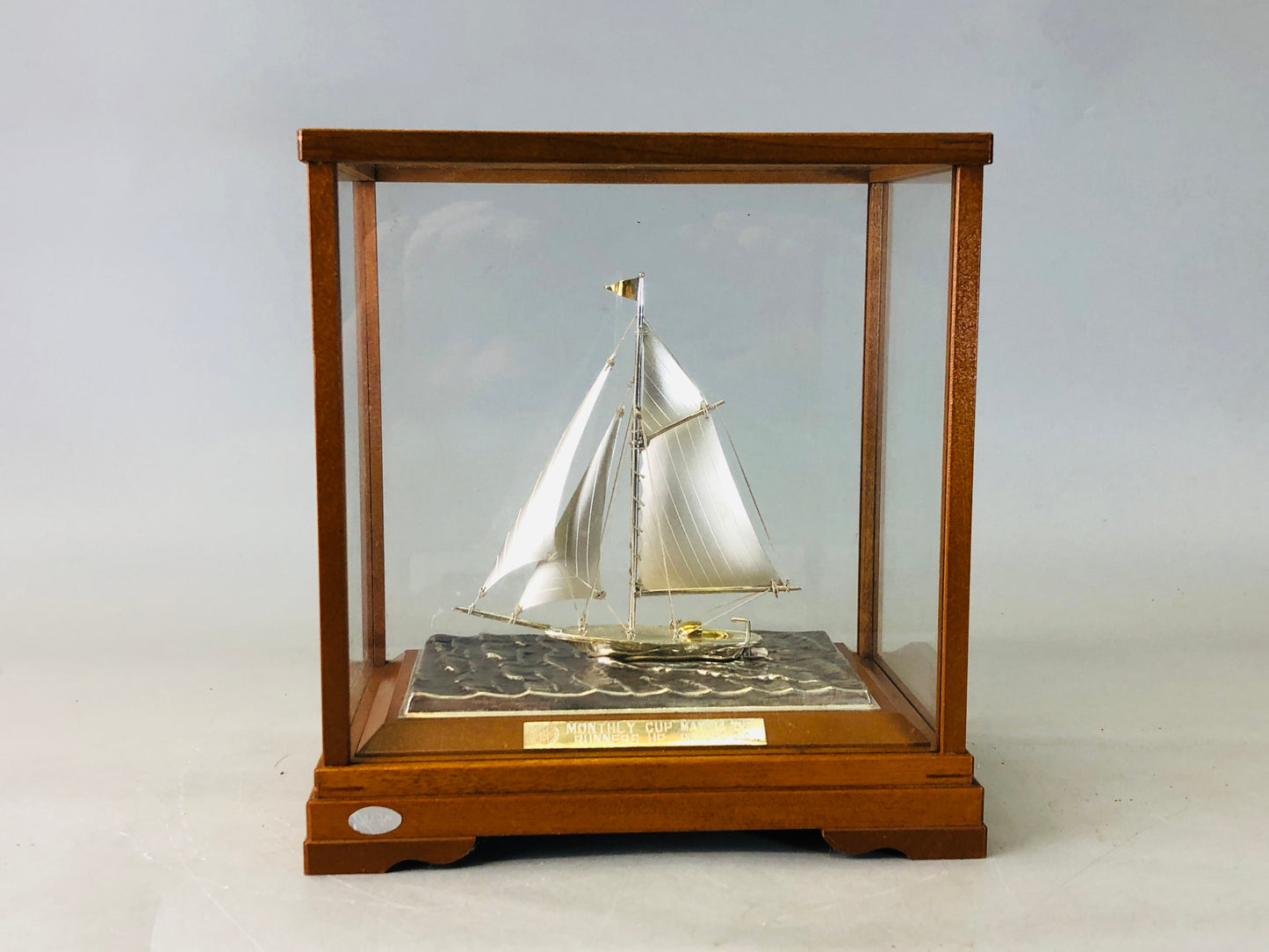 Y6301 [VIDEO] OKIMONO Silver yacht figure signed glass case Japan antique interior decor