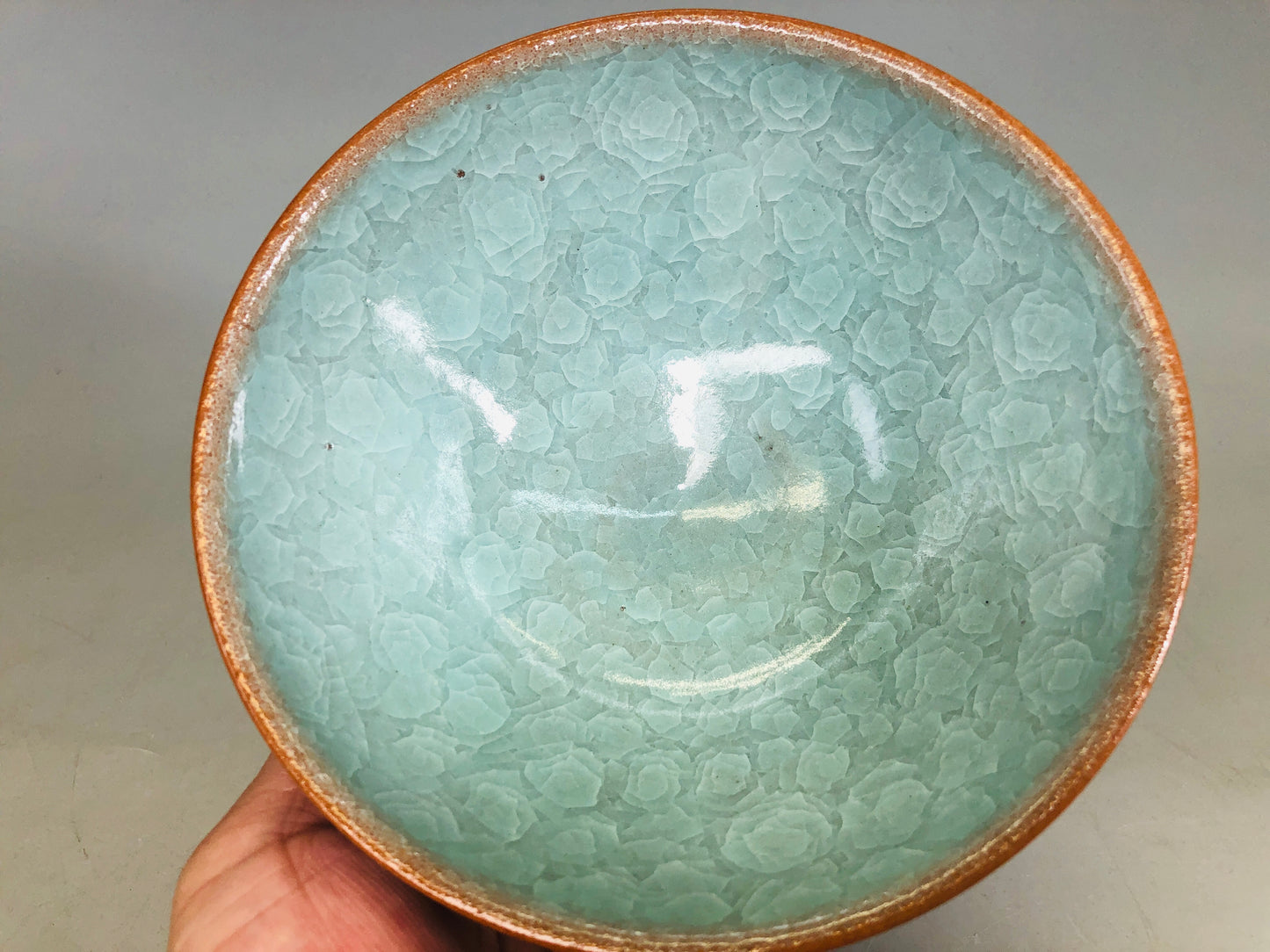 Y6364 [VIDEO] CHAWAN Celadon signed box tea master's note Japan antique tea ceremony