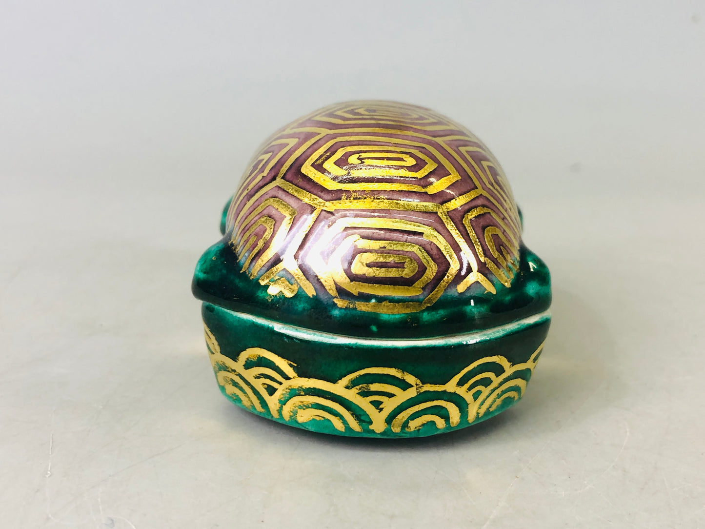 Y6375 [VIDEO] BOX Kyo-ware turtle signed box Japan antique incense fragrance aroma