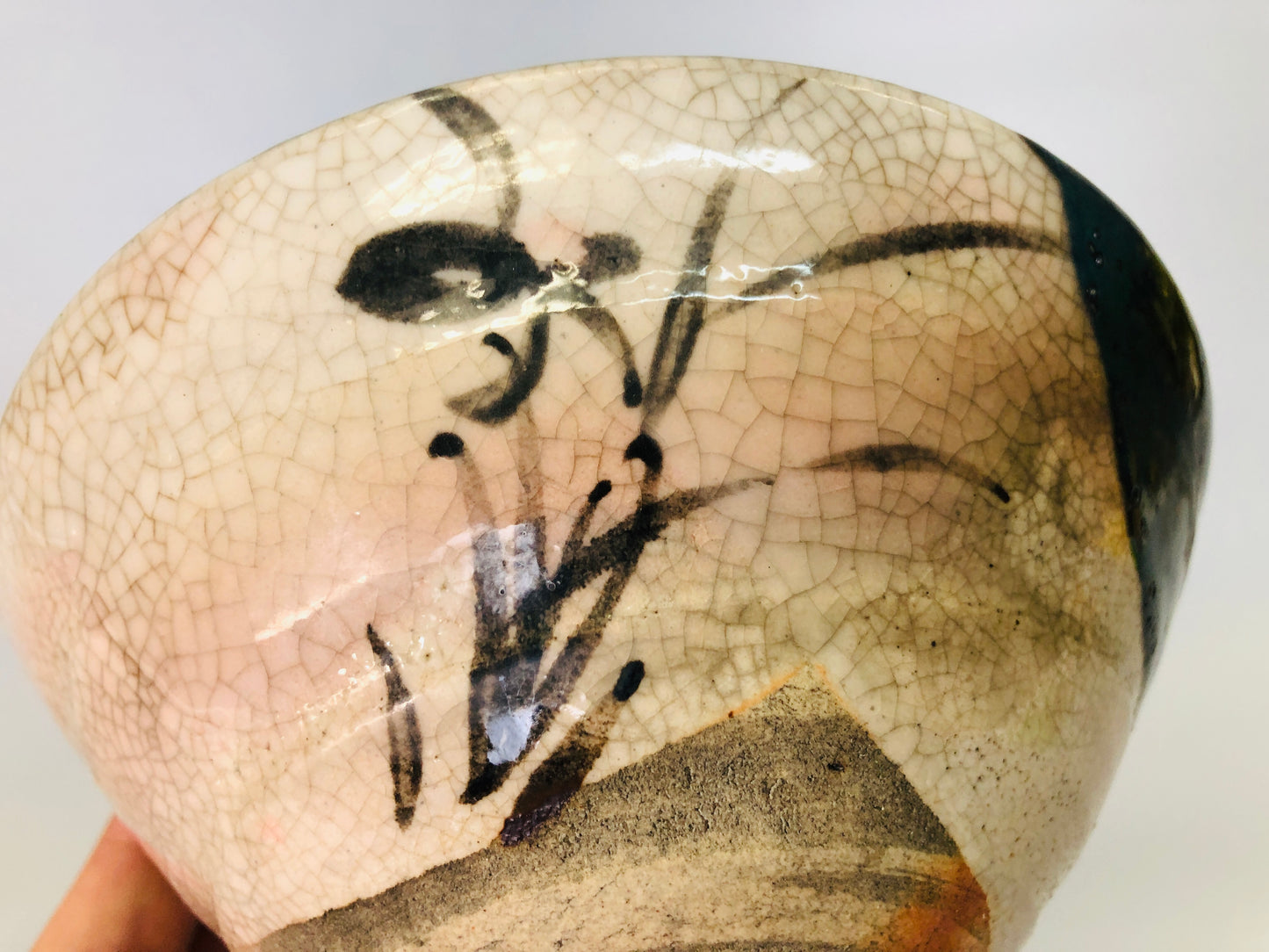 Y6435 [VIDEO] CHAWAN Oribe-ware flat bowl Japan antique tea ceremony pottery cup vintage