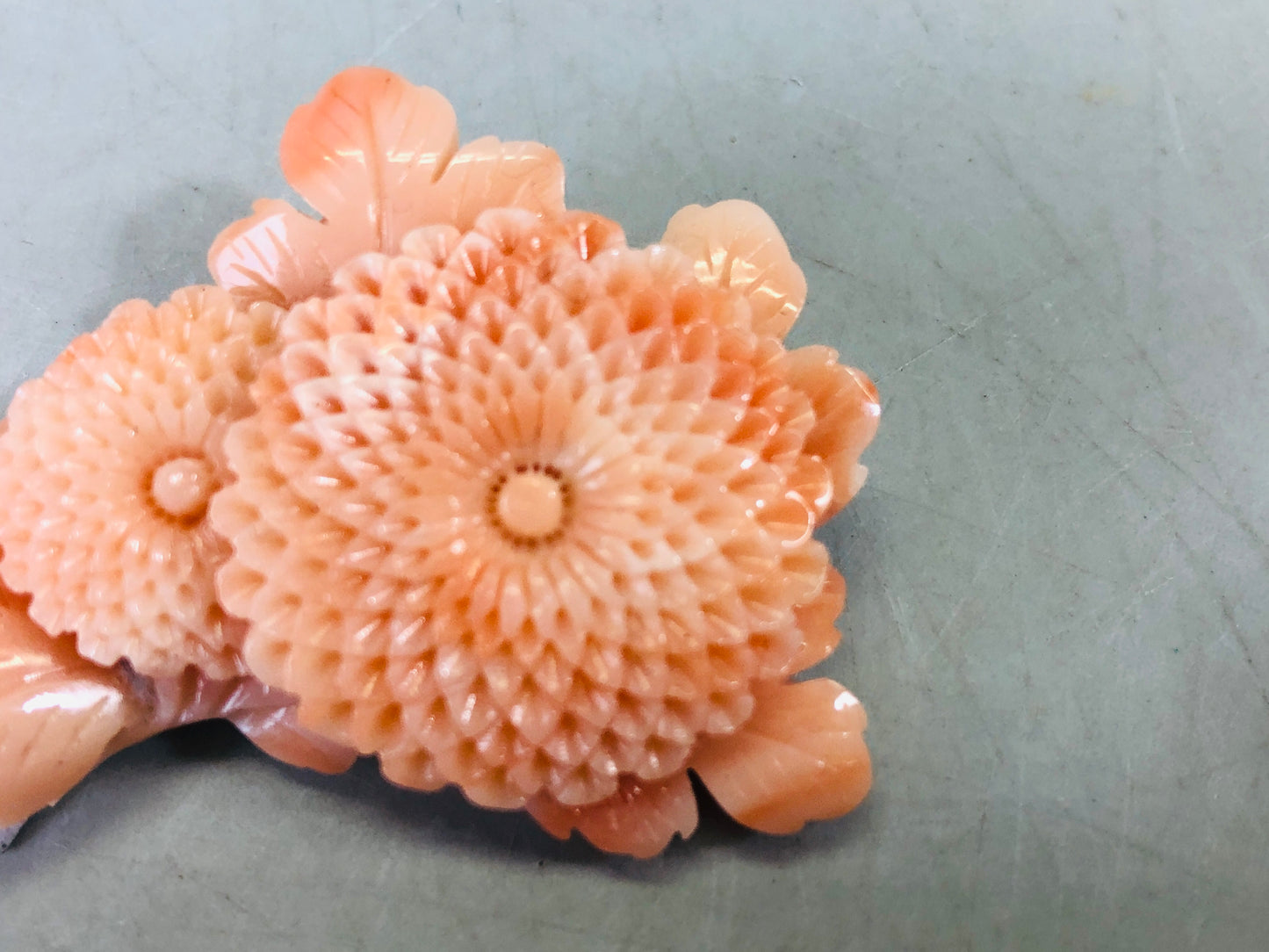 Y6584 [VIDEO] BROOCH Coral Flower Japan Kimono accessory antique trinket fashion pin