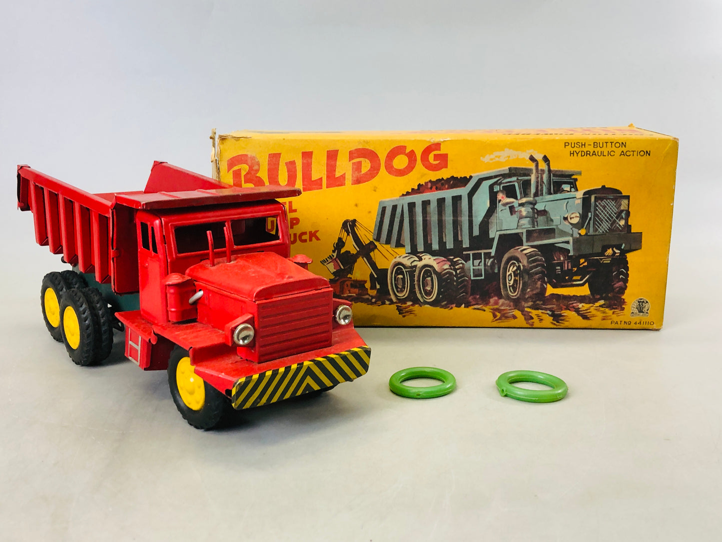 Y6631 [VIDEO] TIN TOY Truck lorry car vehicle box  Japan antique vintage interior decor