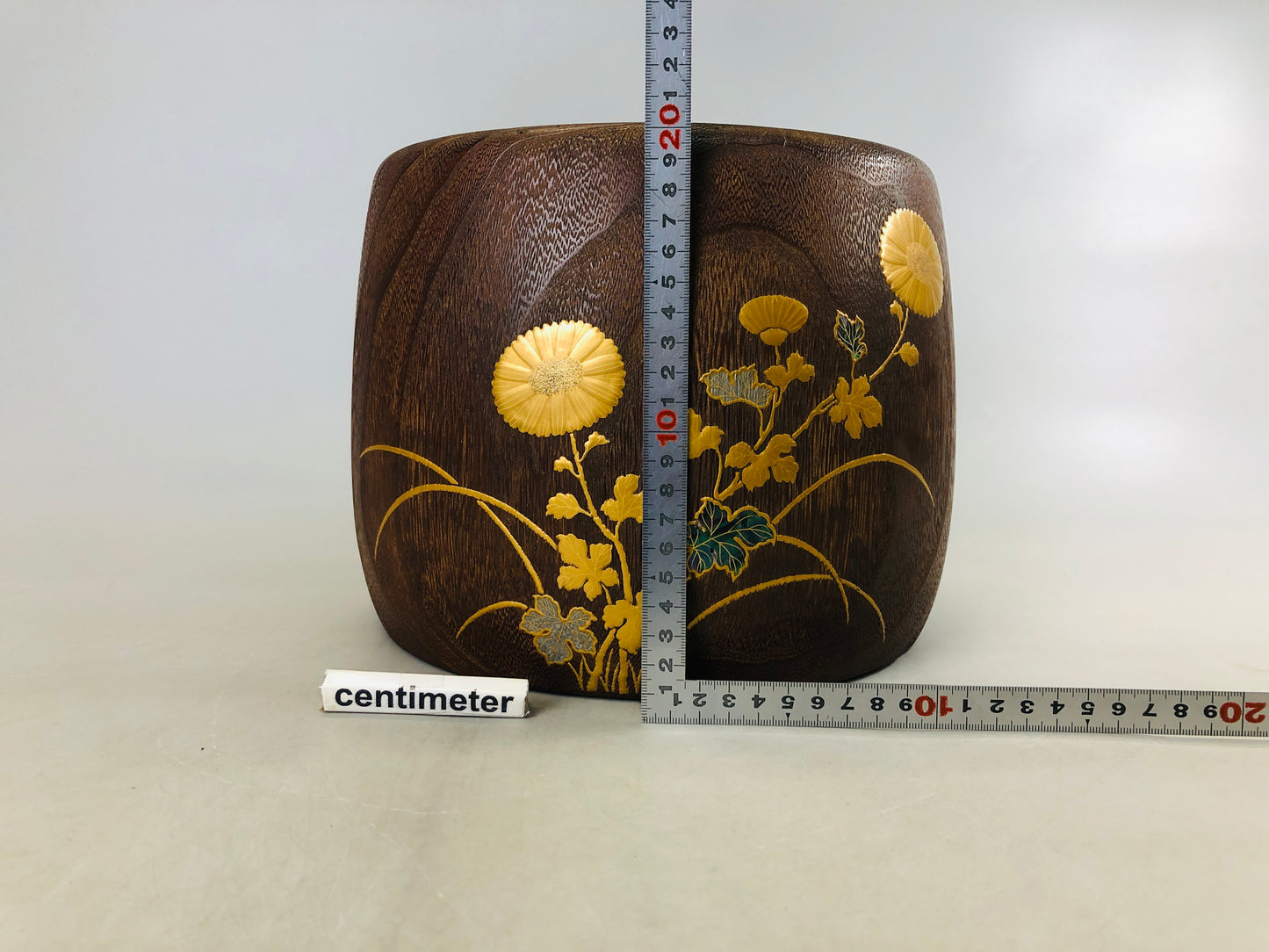 Y6646 [VIDEO] HIBACHI Chrysanthmum Makie brazier Japan antique interior  heating