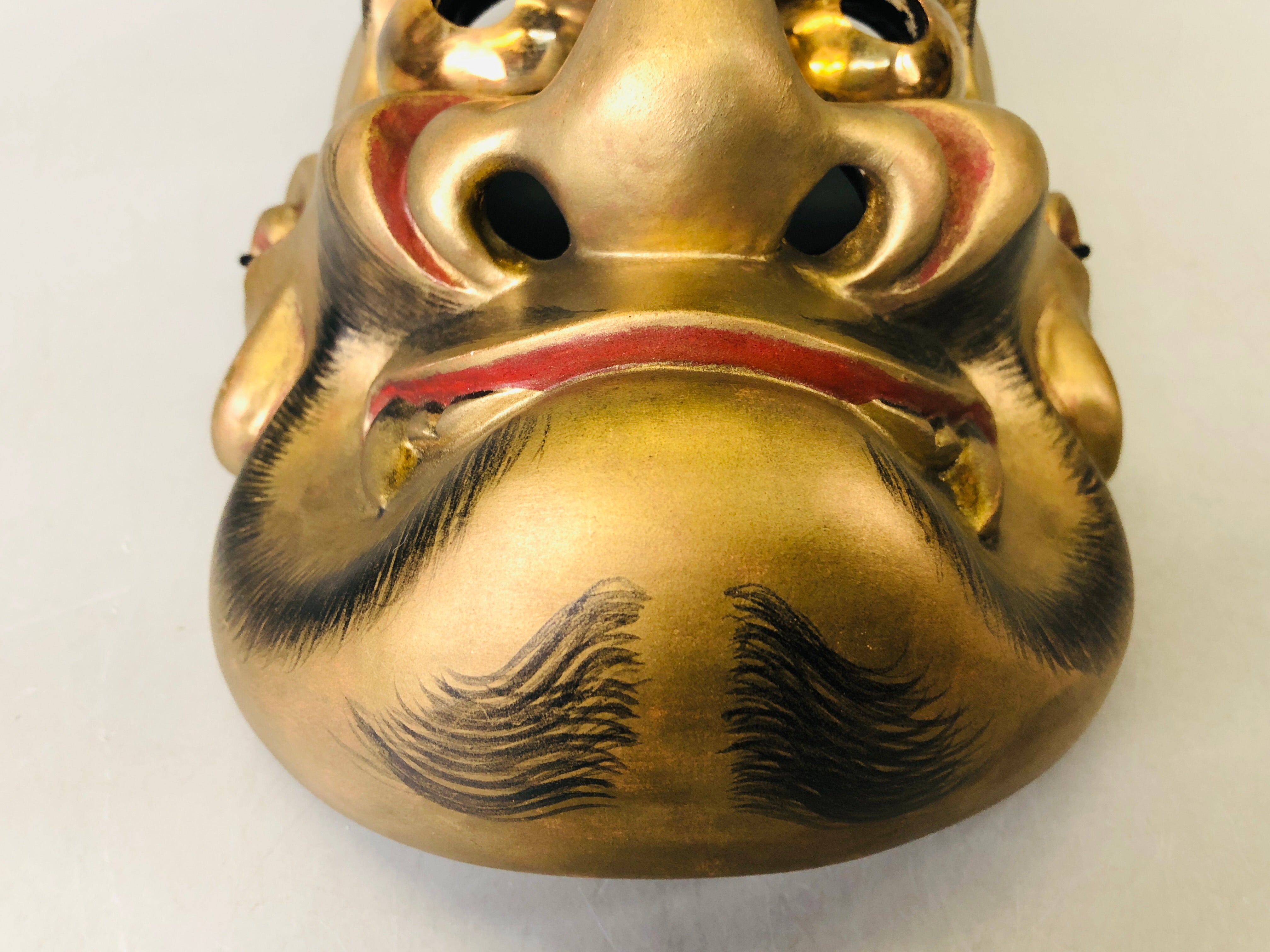 銅製:農夫置物 Netsuke Chigo Helmet Ojime Yellow Yang Wood Carving antique